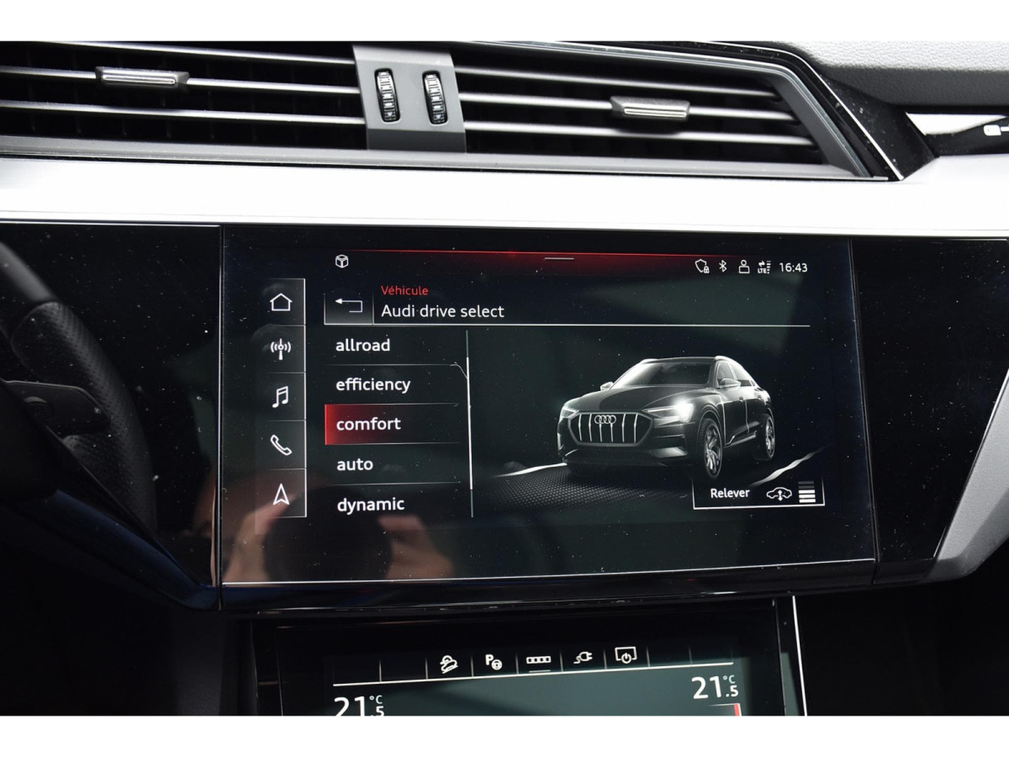 Audi e-tron Sportback 55 Quattro S-Line MEMO PANO ACC SIDE JA21 1° MAIN (2022) - Foto 16