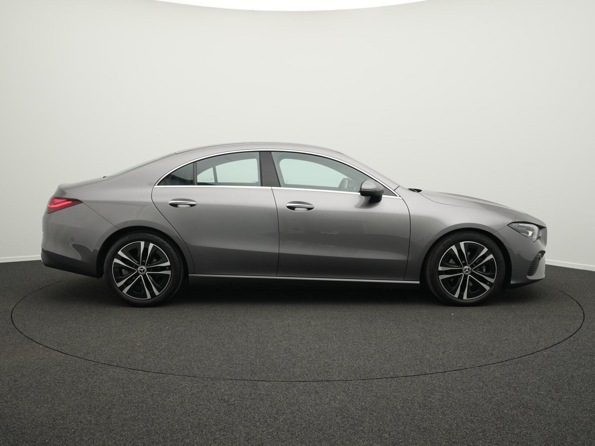 Mercedes CLA 180 d Cpe Progressive LED+Kamera+18"+Keyless (2025) - Foto 5