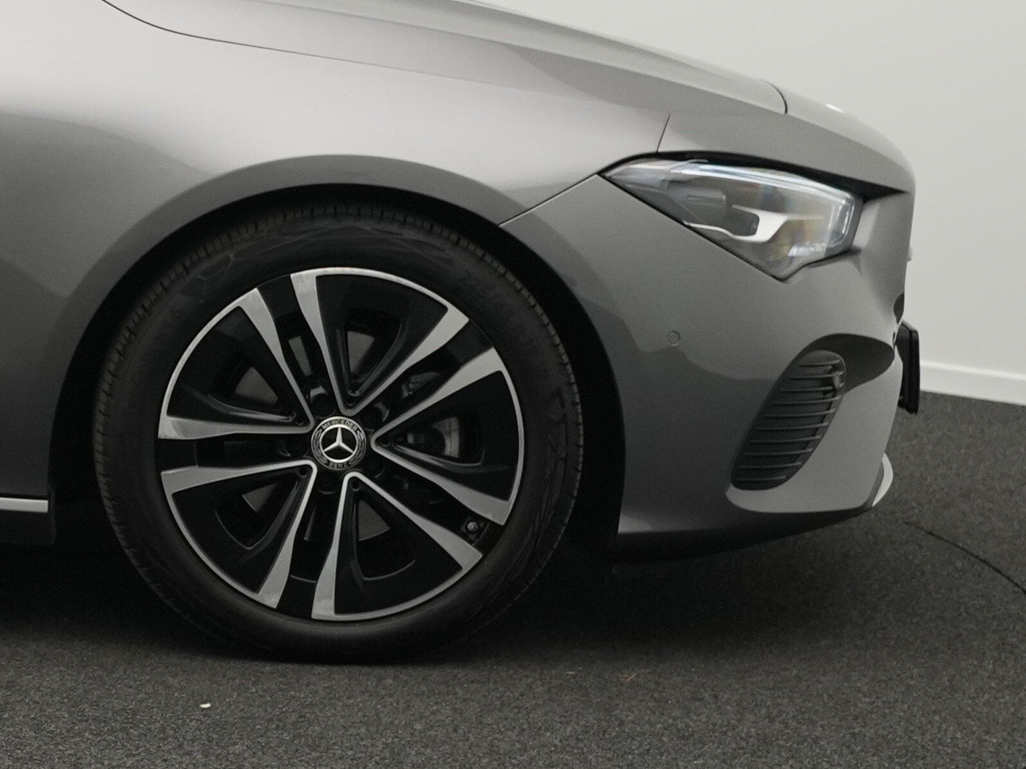 Mercedes CLA 180 d Cpe Progressive LED+Kamera+18"+Keyless (2025) - Foto 6