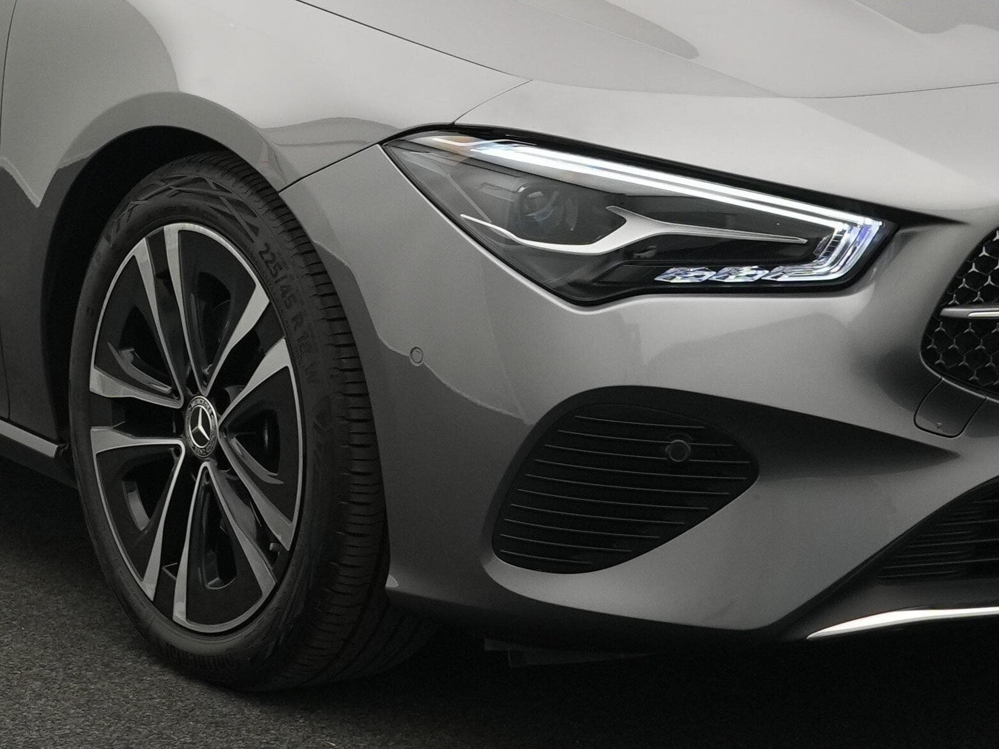 Mercedes CLA 180 d Cpe Progressive LED+Kamera+18"+Keyless (2025) - Foto 7