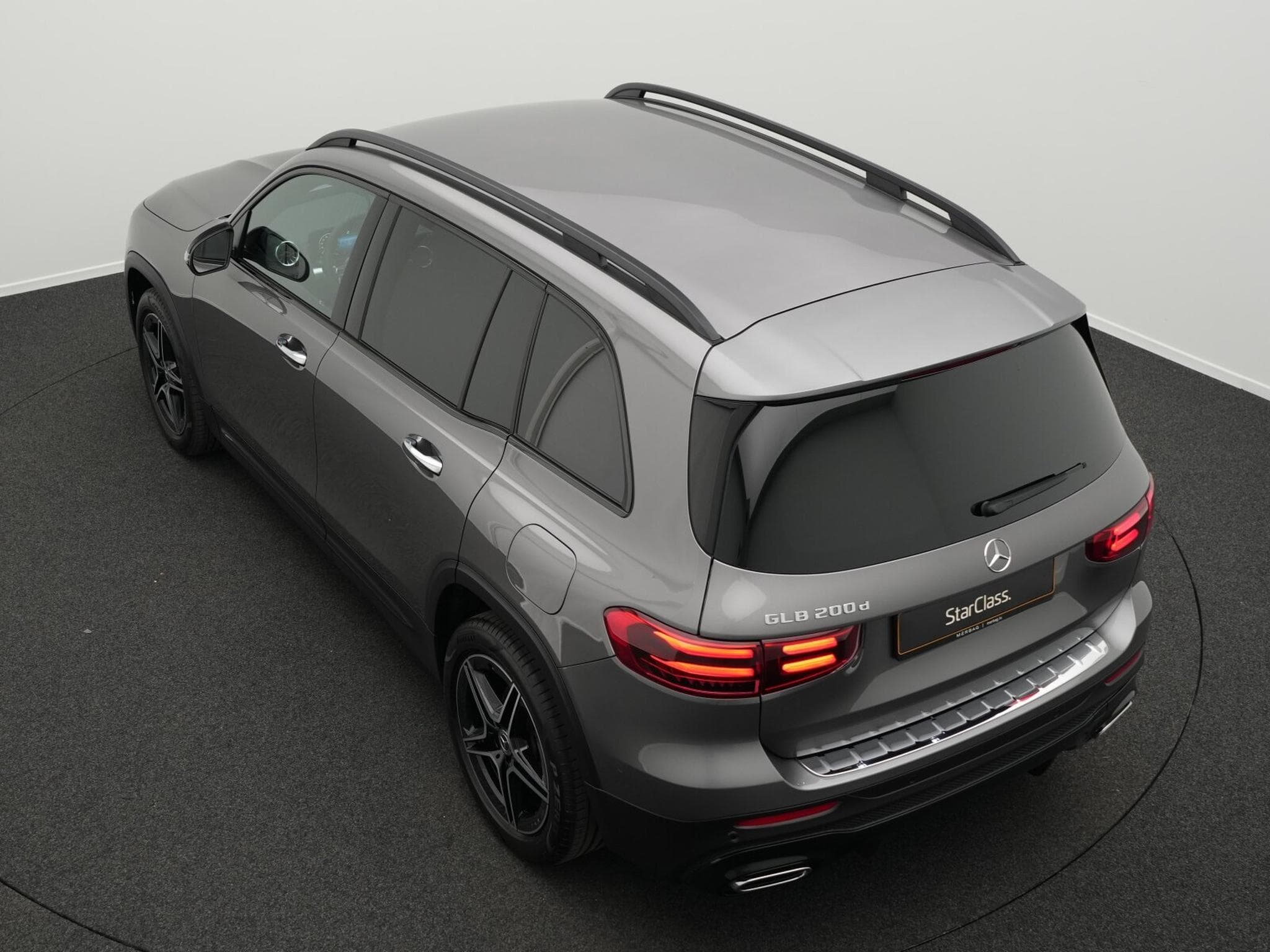 Mercedes GLB 200 d AMG-Line Multi+Kamera+Night+19"+AHK (2025) - Photo 11
