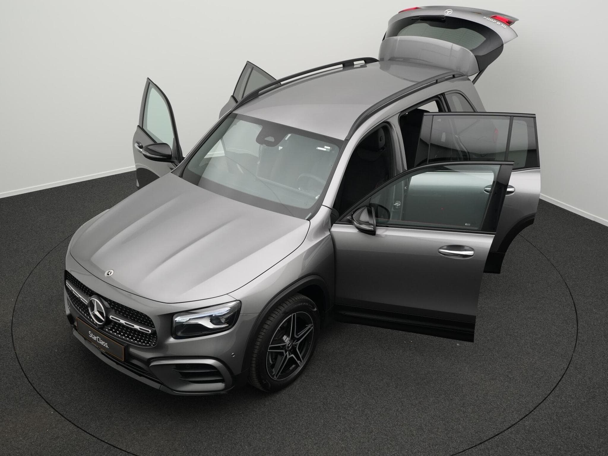 Mercedes GLB 200 d AMG-Line Multi+Kamera+Night+19"+AHK (2025) - Photo 12