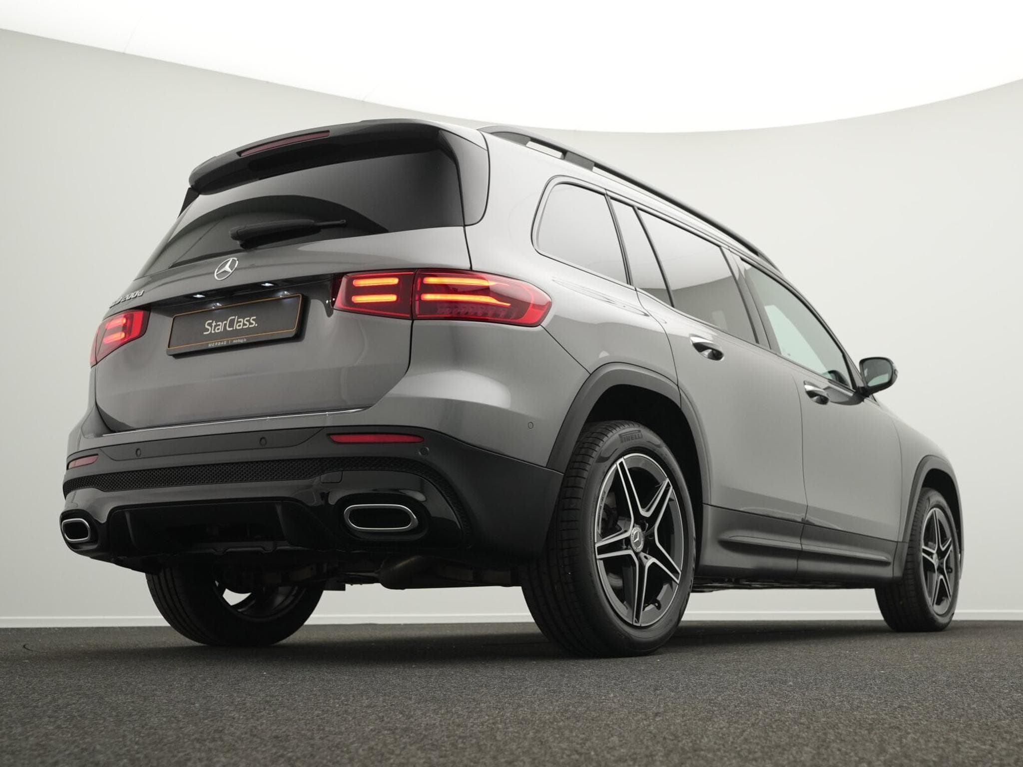Mercedes GLB 200 d AMG-Line Multi+Kamera+Night+19"+AHK (2025) - Photo 9