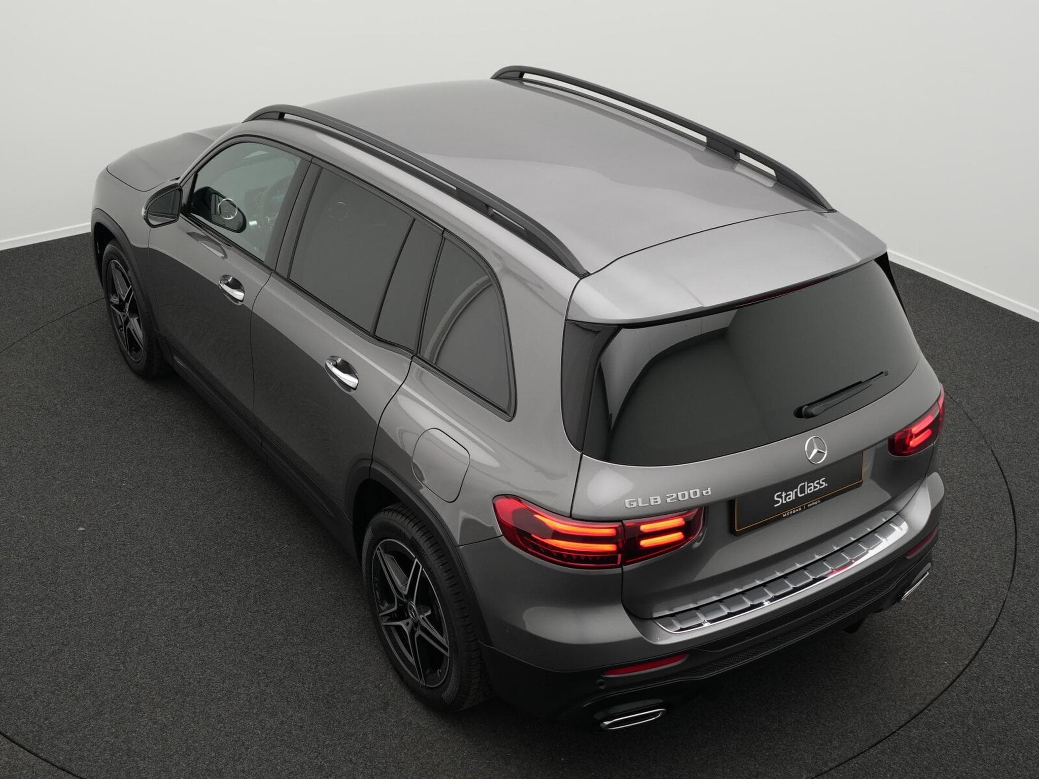 Mercedes GLB 200 d AMG-Line Multi+Kamera+Night+19"+AHK (2025) - Photo 11