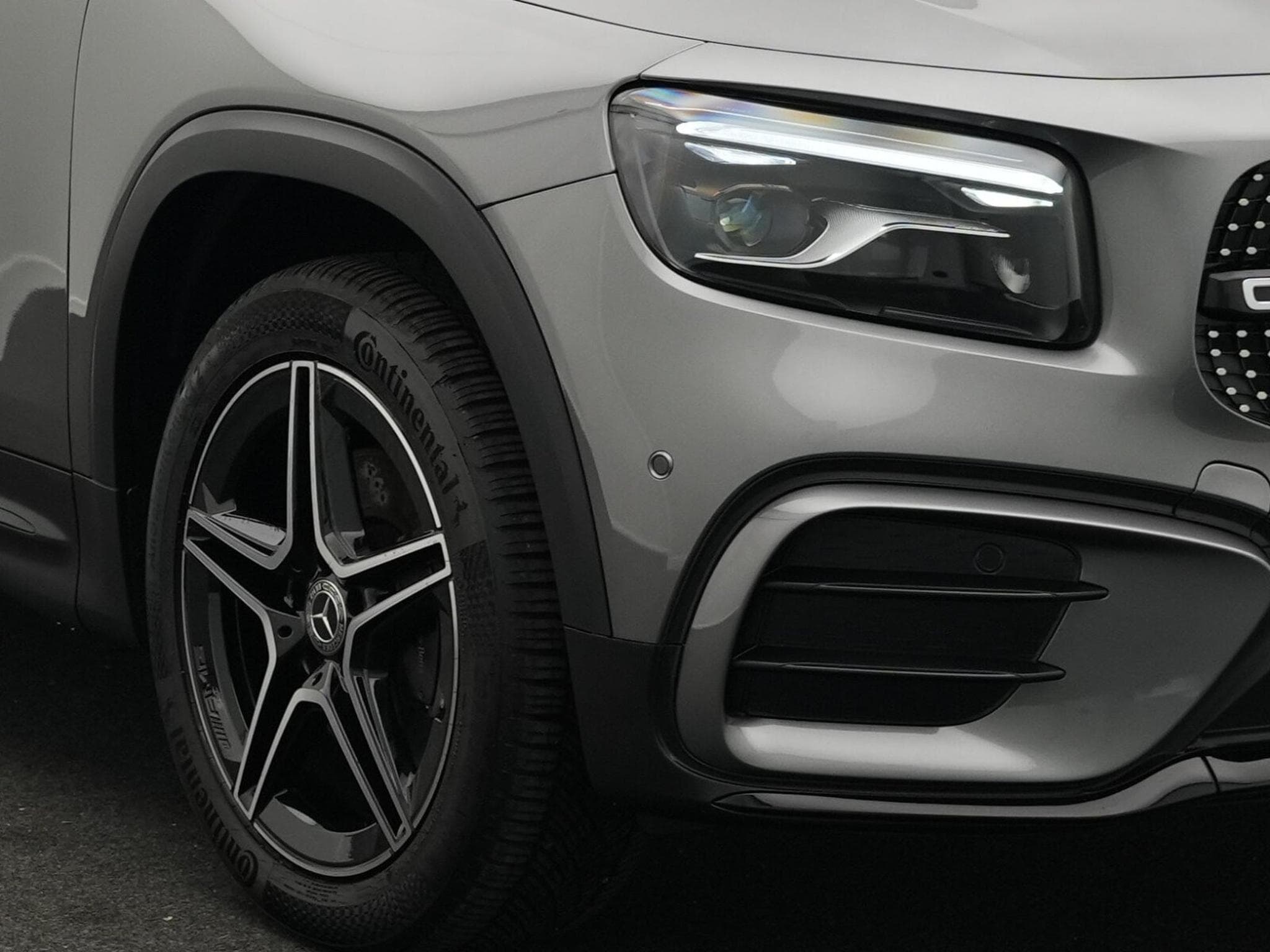 Mercedes GLB 200 d AMG-Line Multi+Kamera+Night+19"+AHK (2025) - Photo 7