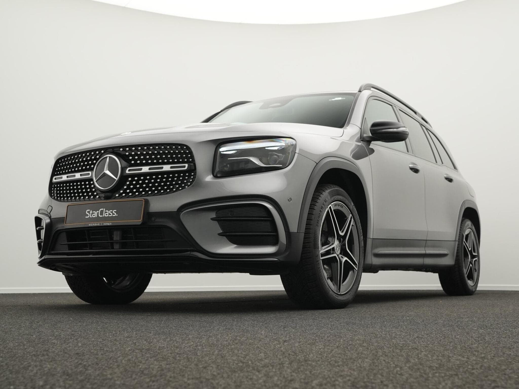Mercedes GLB 200 d AMG-Line Multi+Kamera+Night+19"+AHK (2025) - Photo 8