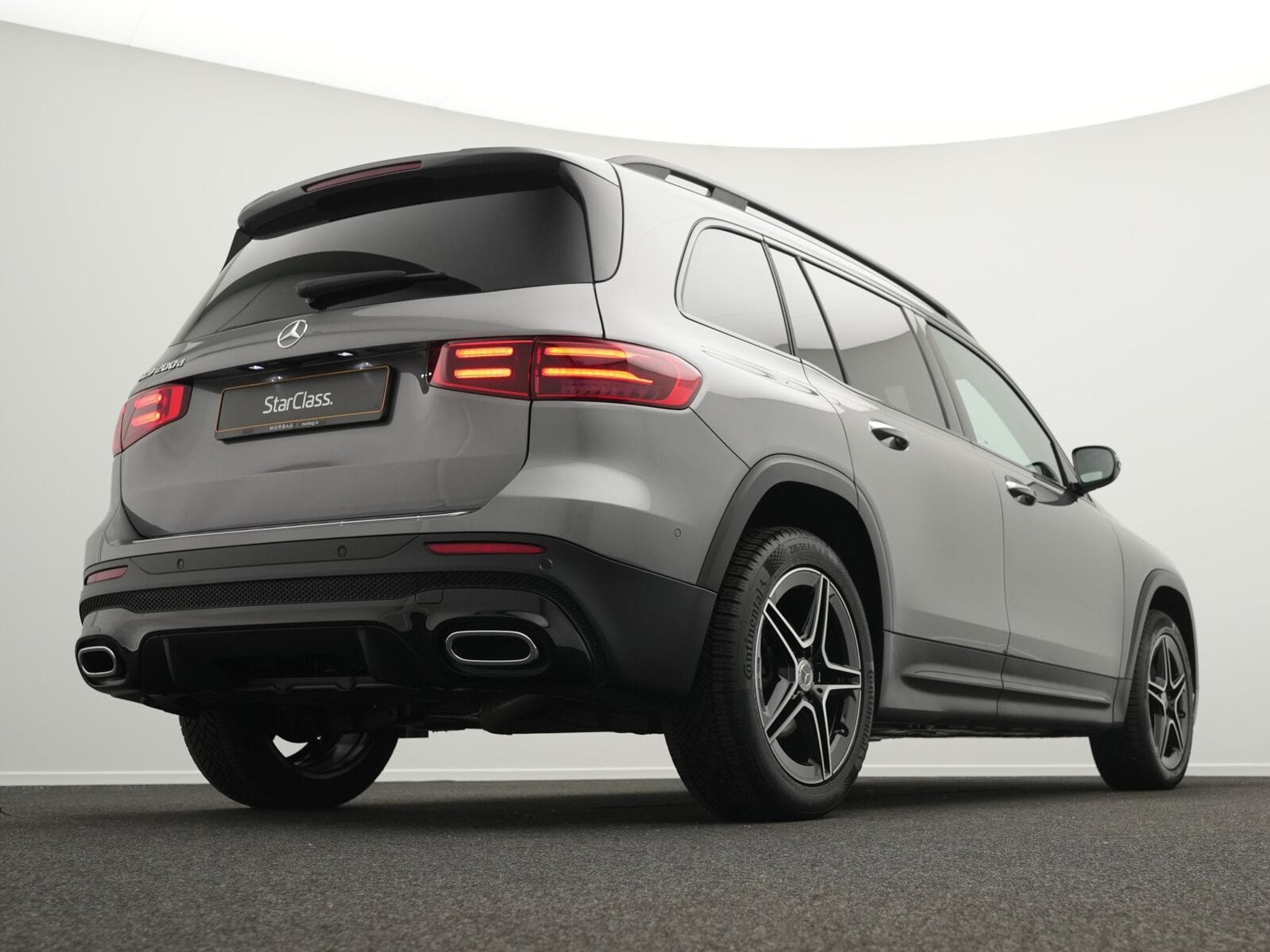 Mercedes GLB 200 d AMG-Line Multi+Kamera+Night+19"+AHK (2025) - Photo 9