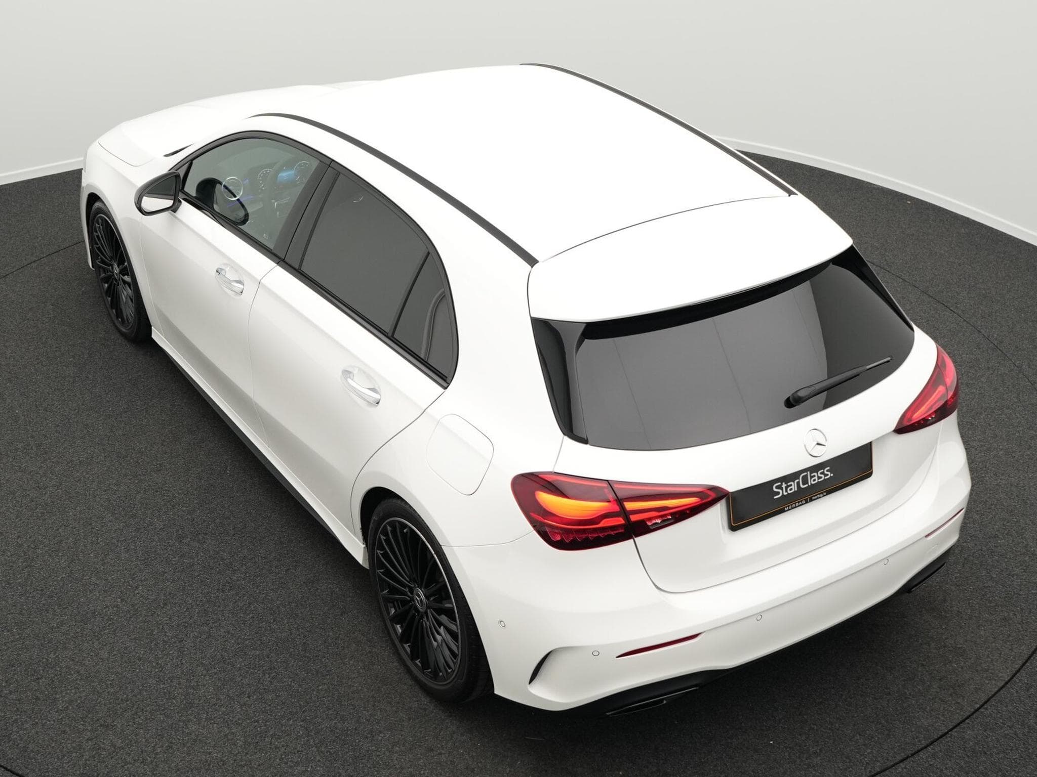 Mercedes A 200 d AMG-Line Multi+Kamera+Night+19"+AHK (2025) - Photo 11