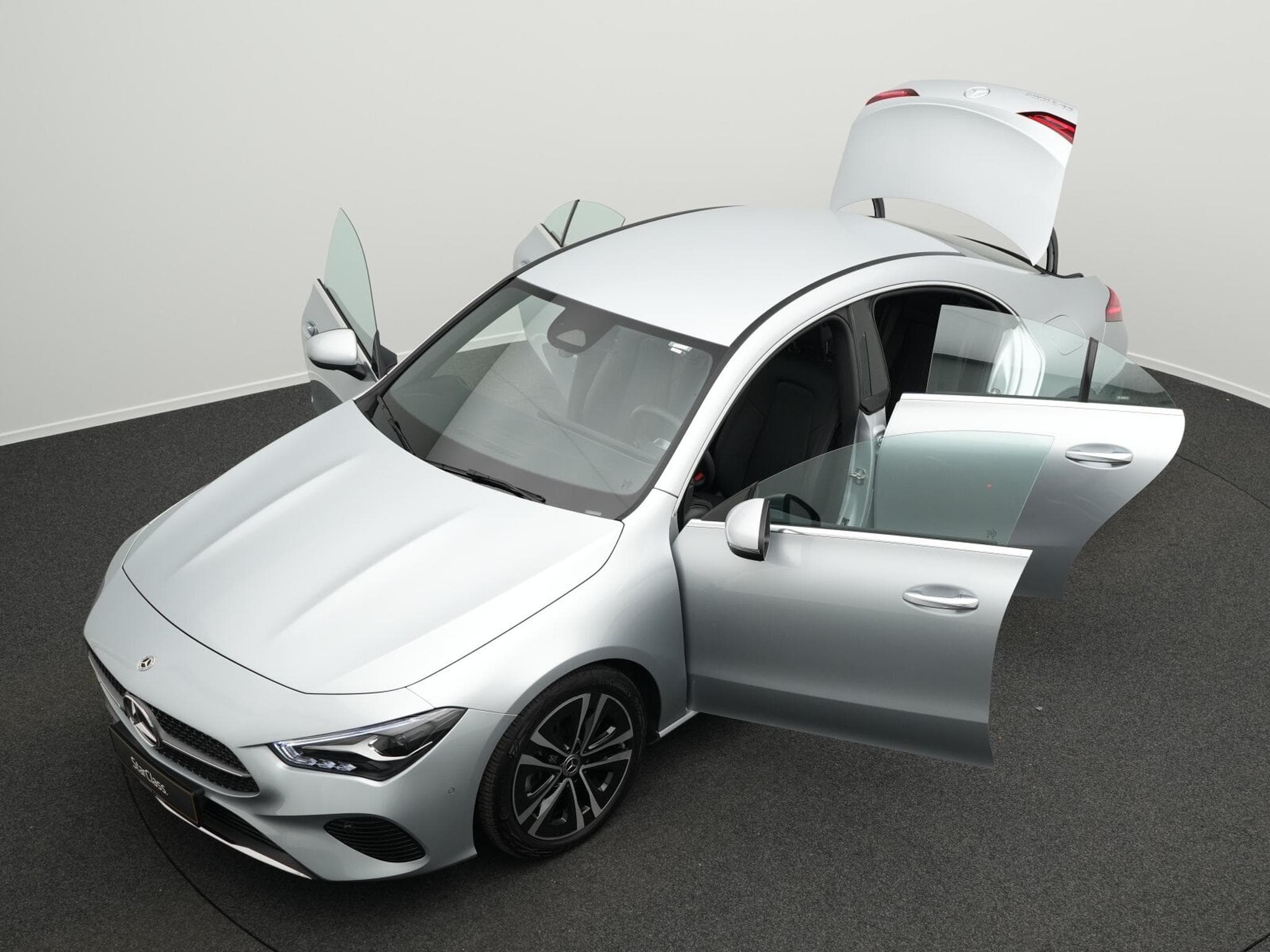 Mercedes CLA 180 d Cpe Progressive LED+Kamera+18"+Keyless (2025) - Photo 12