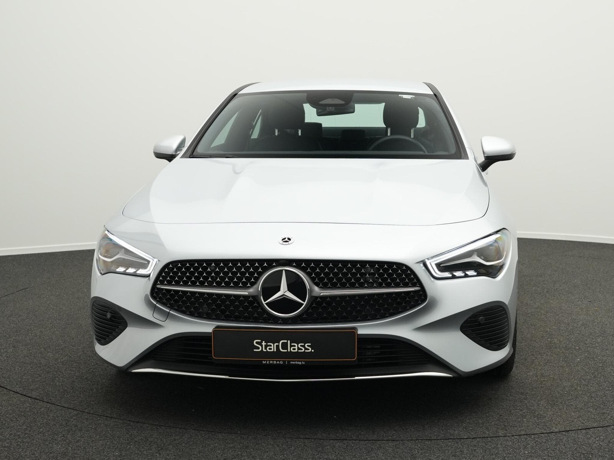Mercedes CLA 180 d Cpe Progressive LED+Kamera+18"+Keyless (2025) - Photo 2