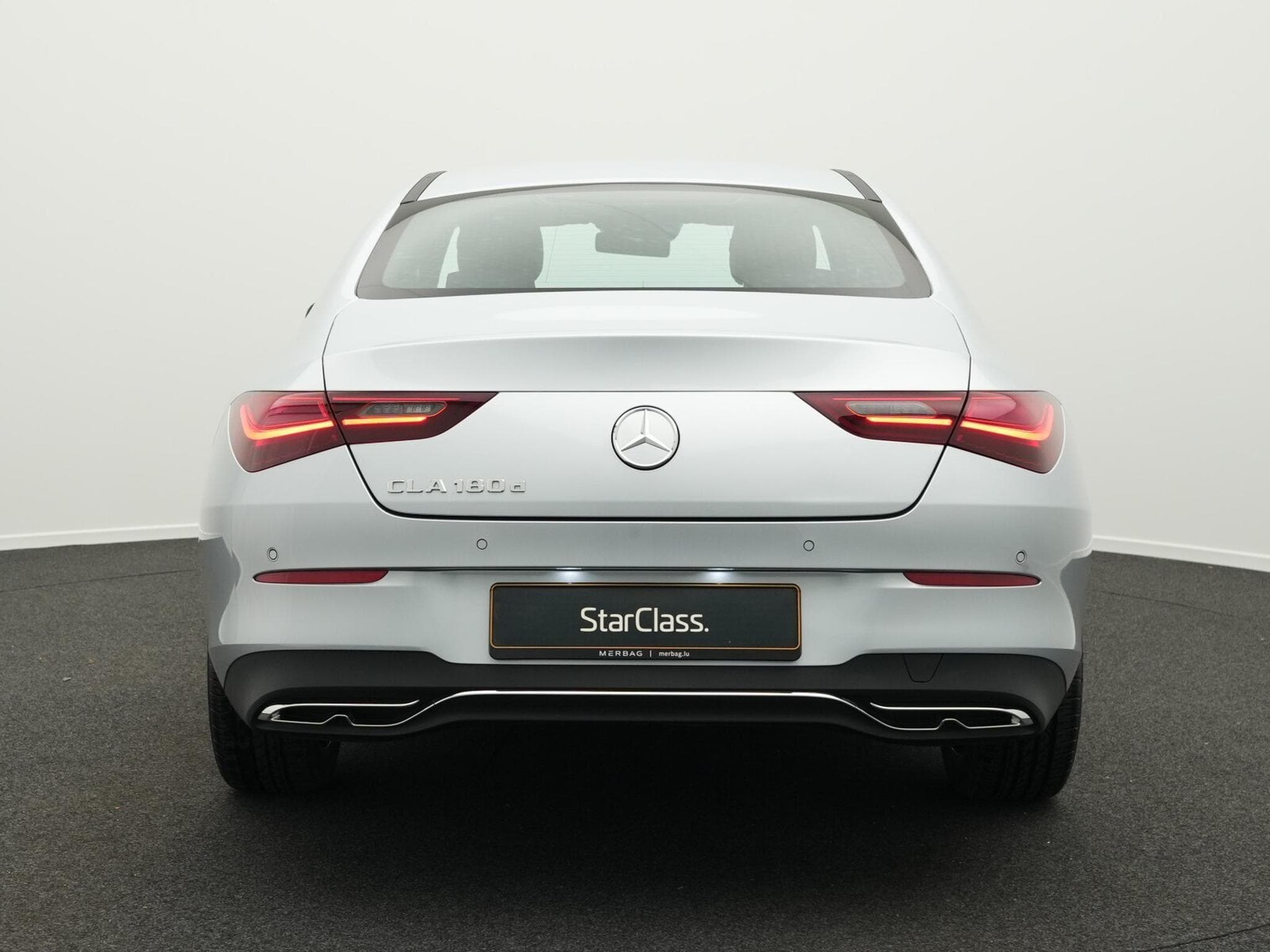 Mercedes CLA 180 d Cpe Progressive LED+Kamera+18"+Keyless (2025) - Photo 4