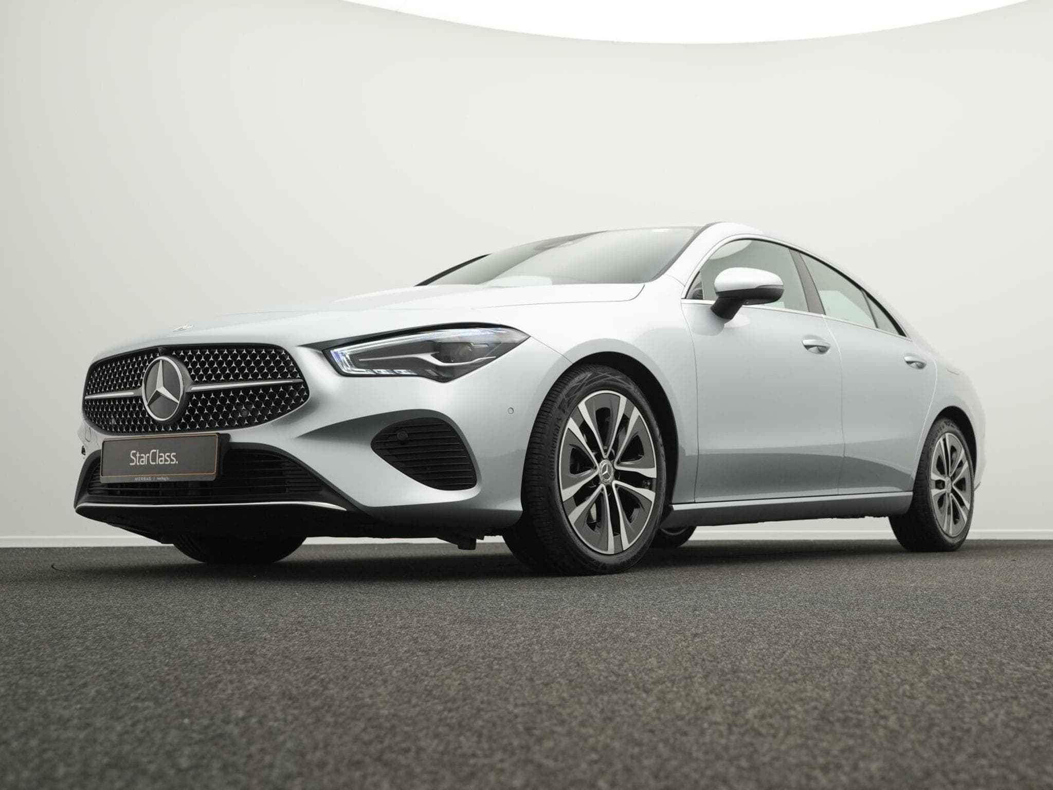 Mercedes CLA 180 d Cpe Progressive LED+Kamera+18"+Keyless (2025) - Photo 8