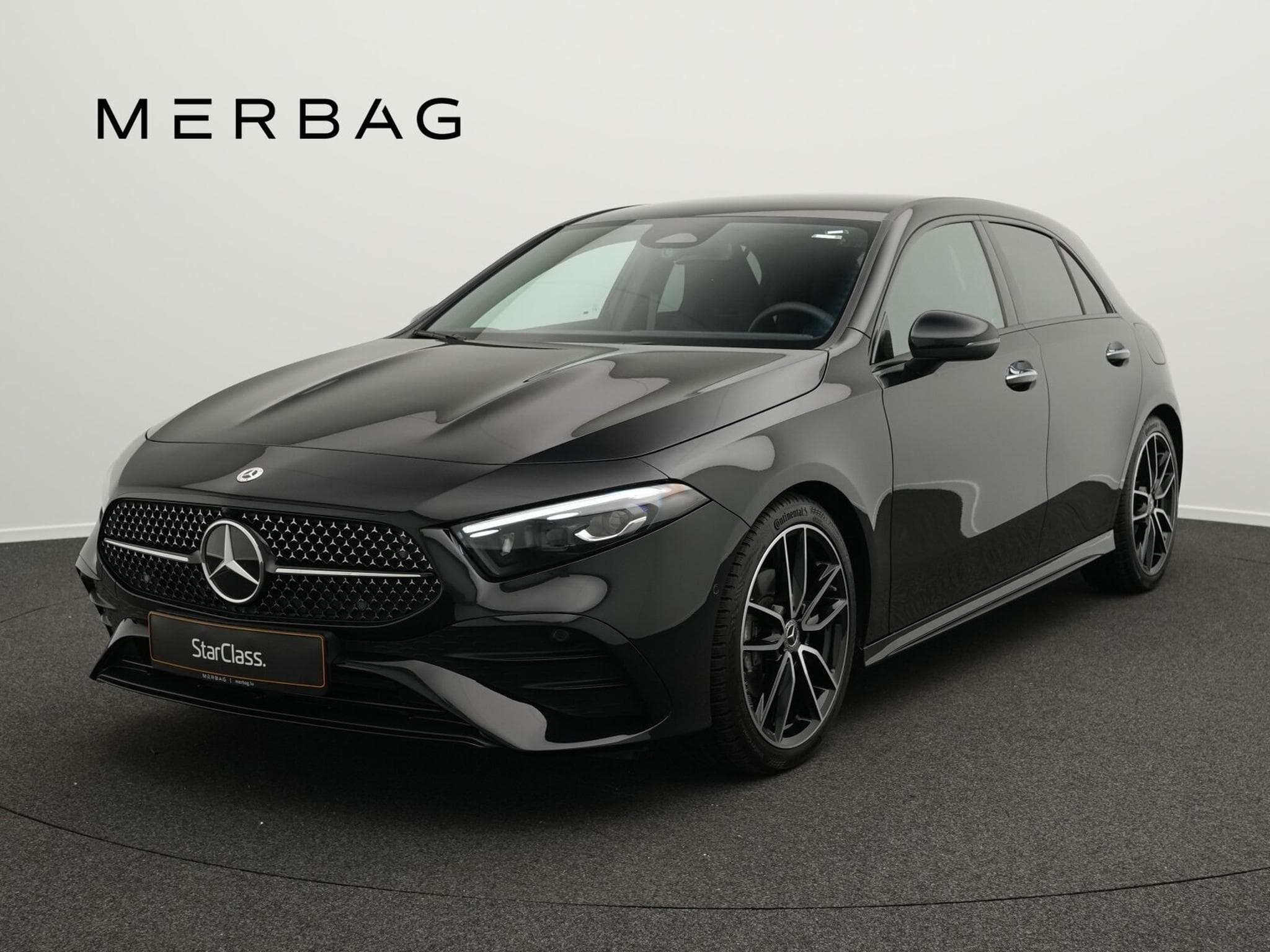 Mercedes A 200 d AMG-Line Multi+Kamera+Night+19" (2025) - Photo 1