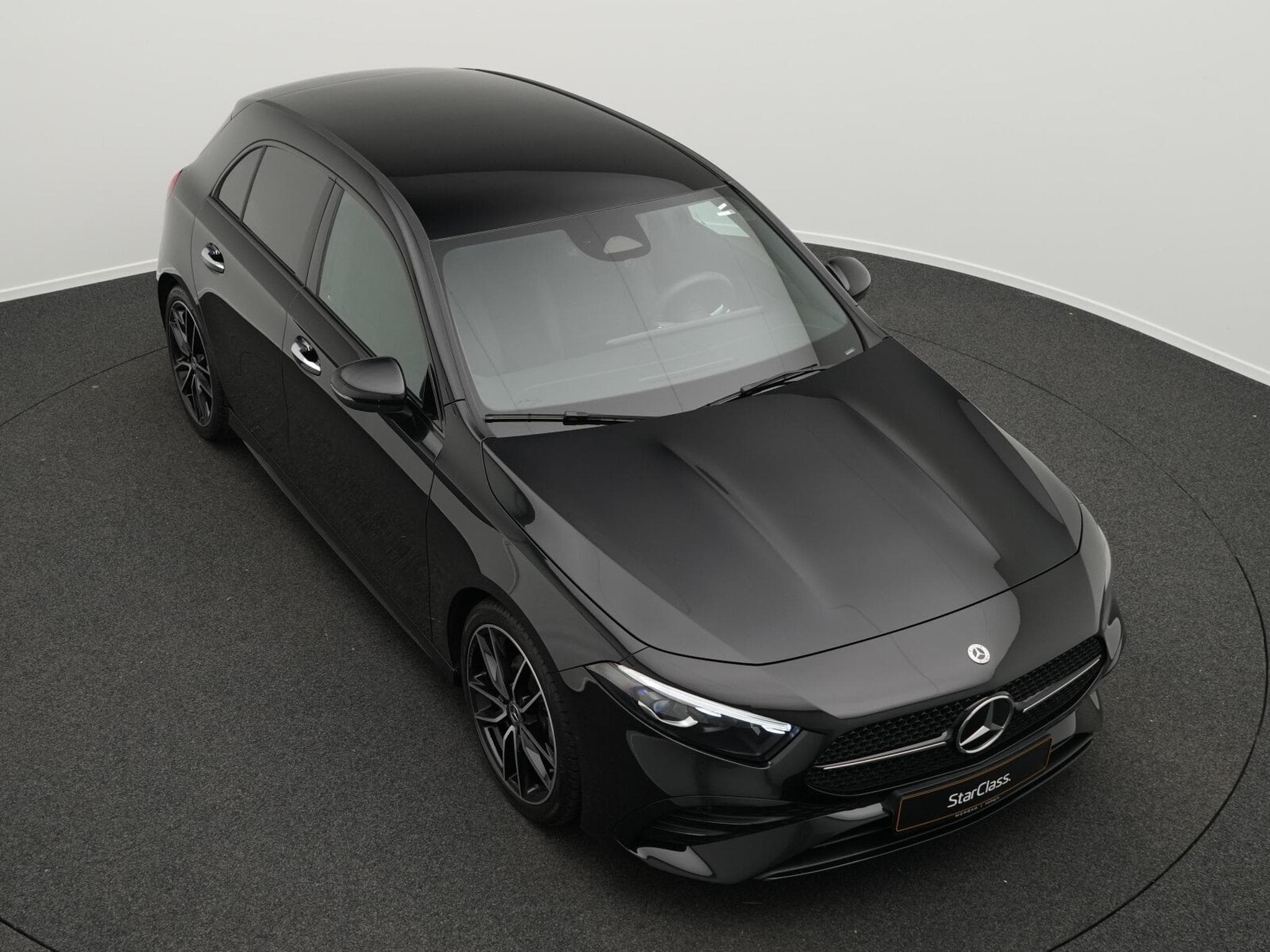 Mercedes A 200 d AMG-Line Multi+Kamera+Night+19" (2025) - Photo 10