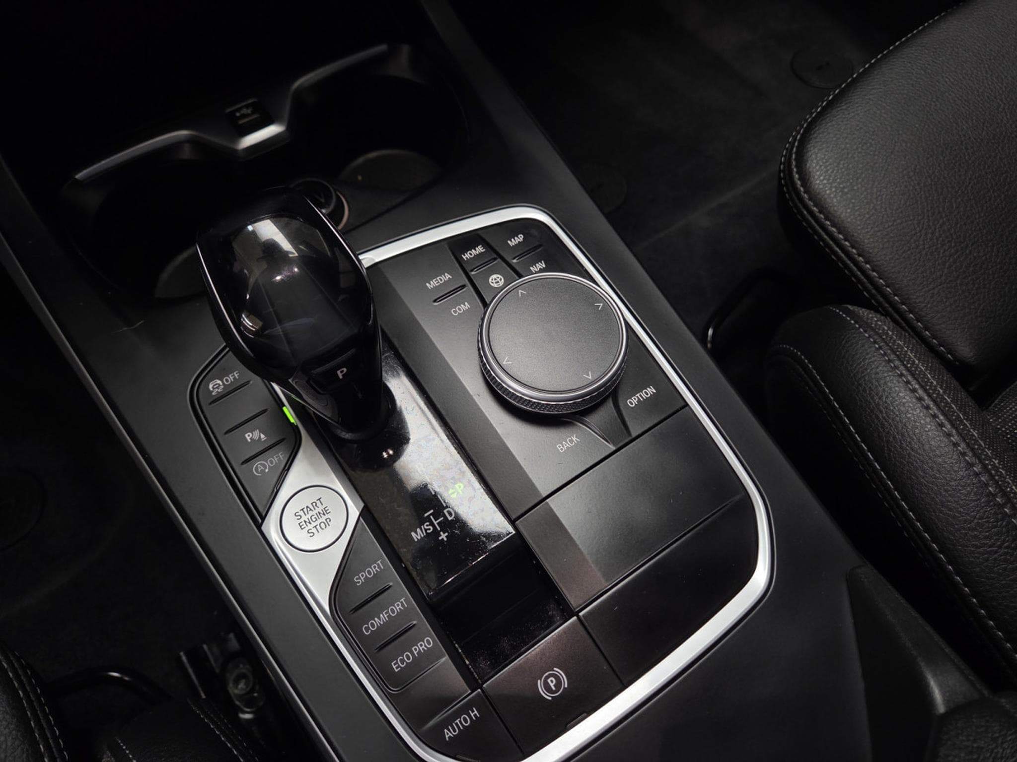 BMW 118 dA 150CV (2021) - Photo 17