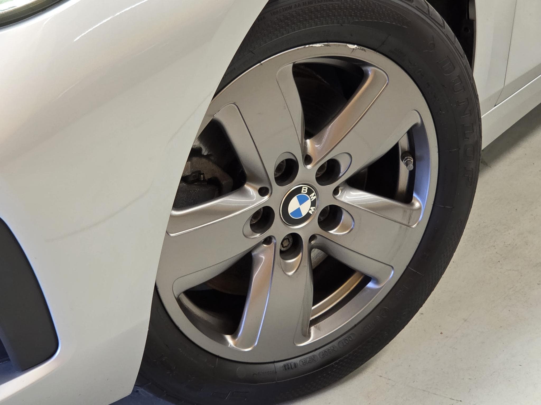 BMW 118 dA 150CV (2021) - Photo 3
