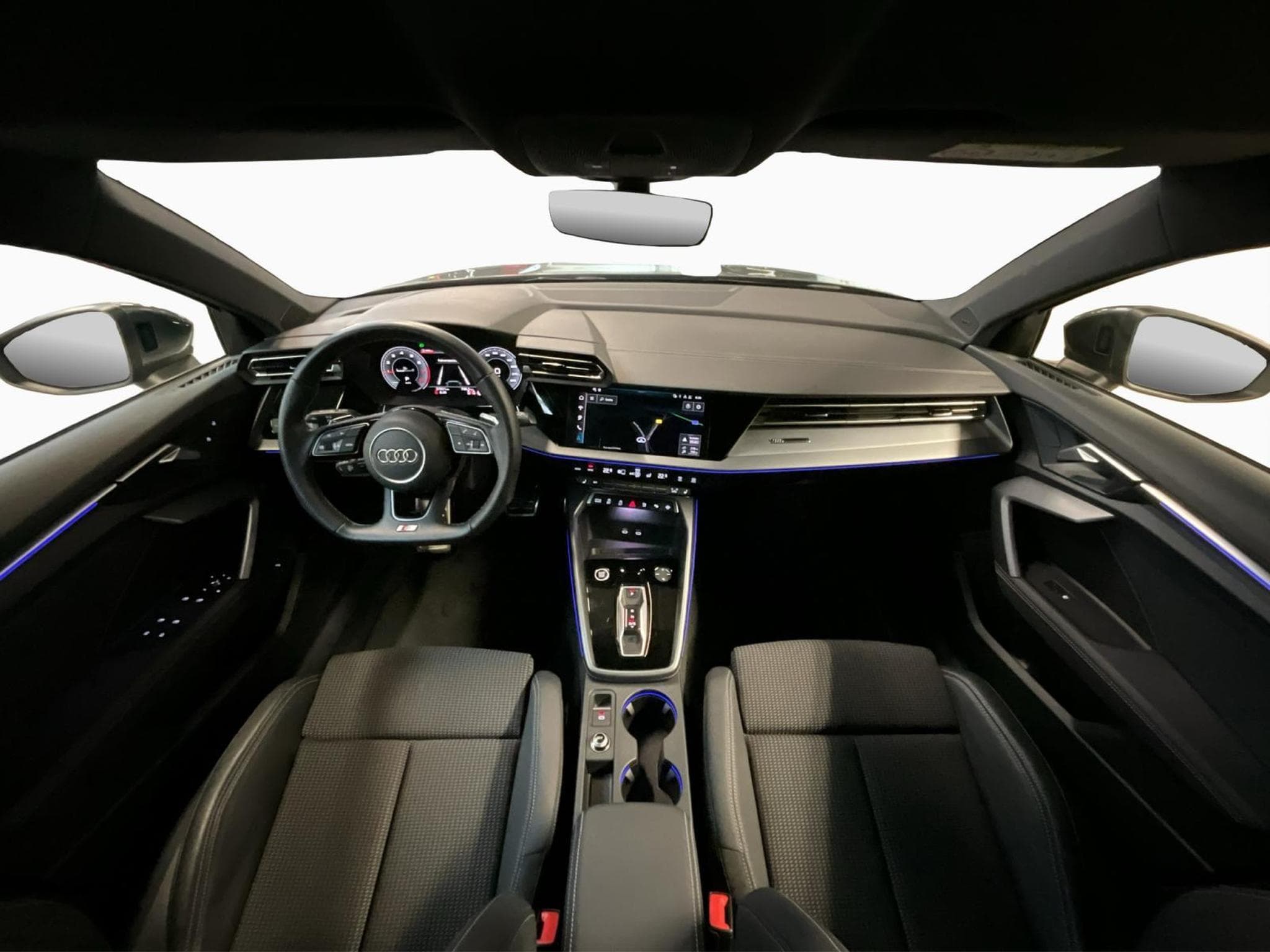 Audi A3 SB+S-Line+35TFSI+S-Tronic (2024) - Photo 2