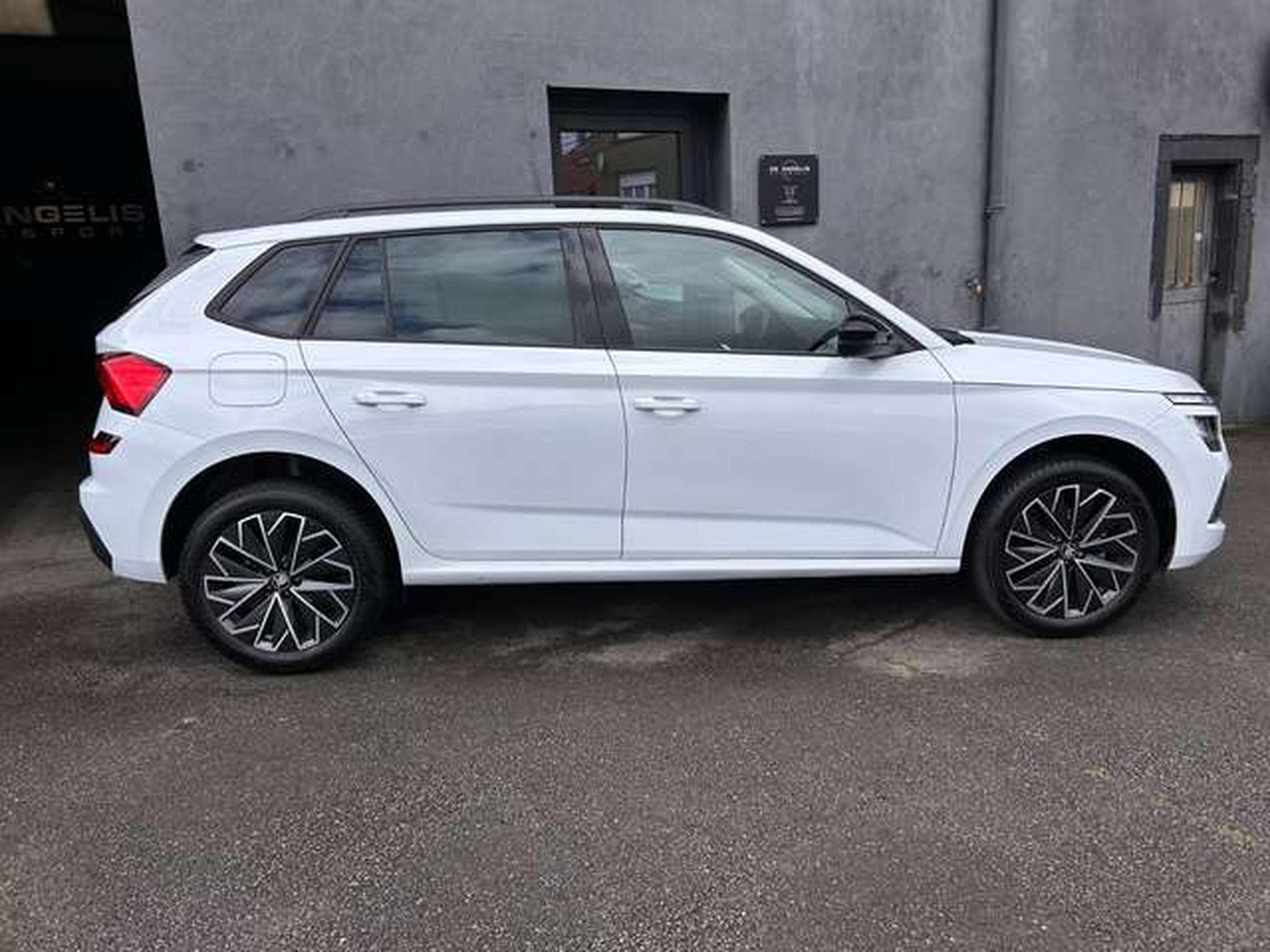 Skoda Kamiq 1.0 TSI 116 EDITION PACK BLACK (2025) - Photo 10