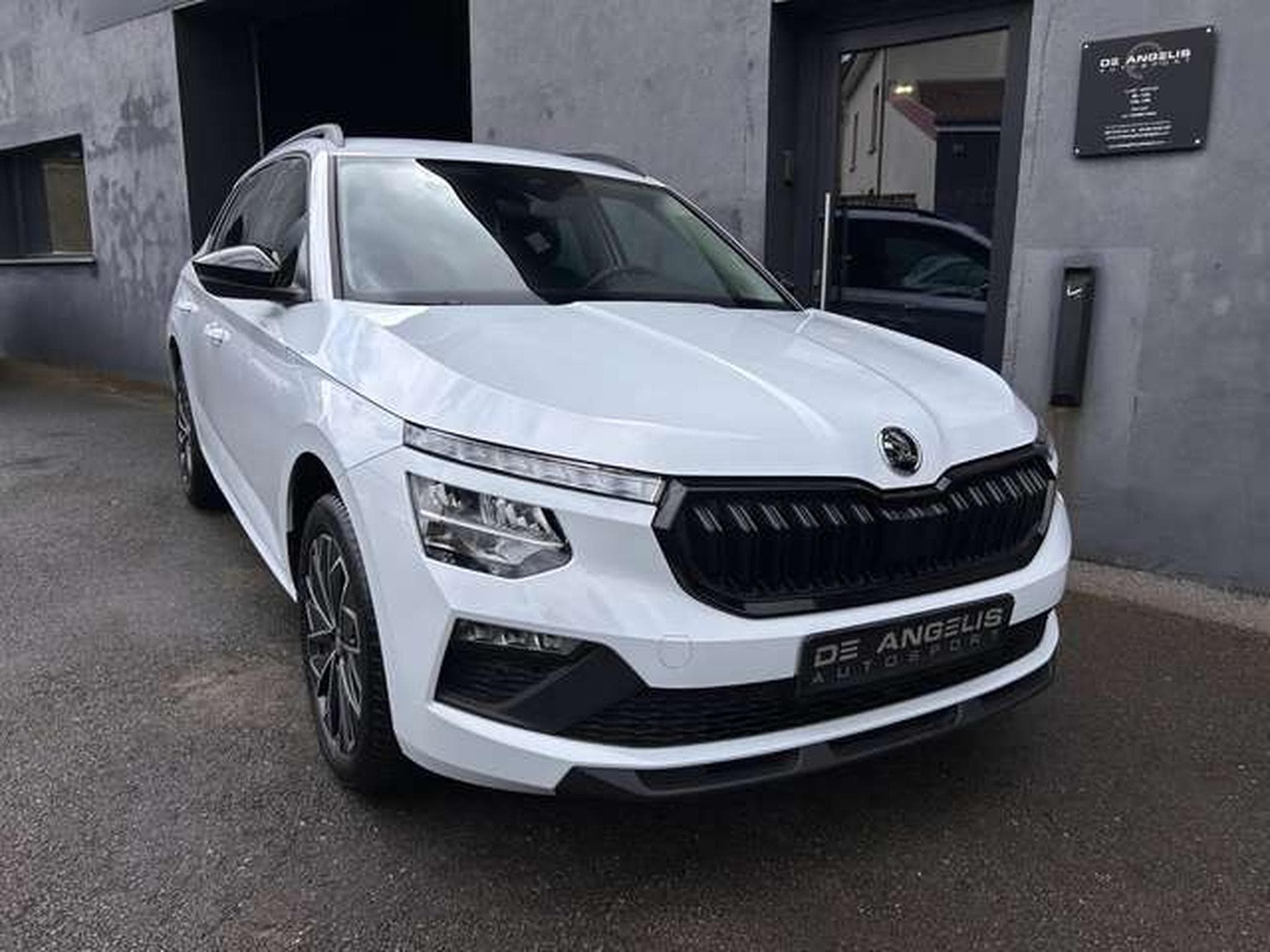 Skoda Kamiq 1.0 TSI 116 EDITION PACK BLACK (2025) - Photo 9