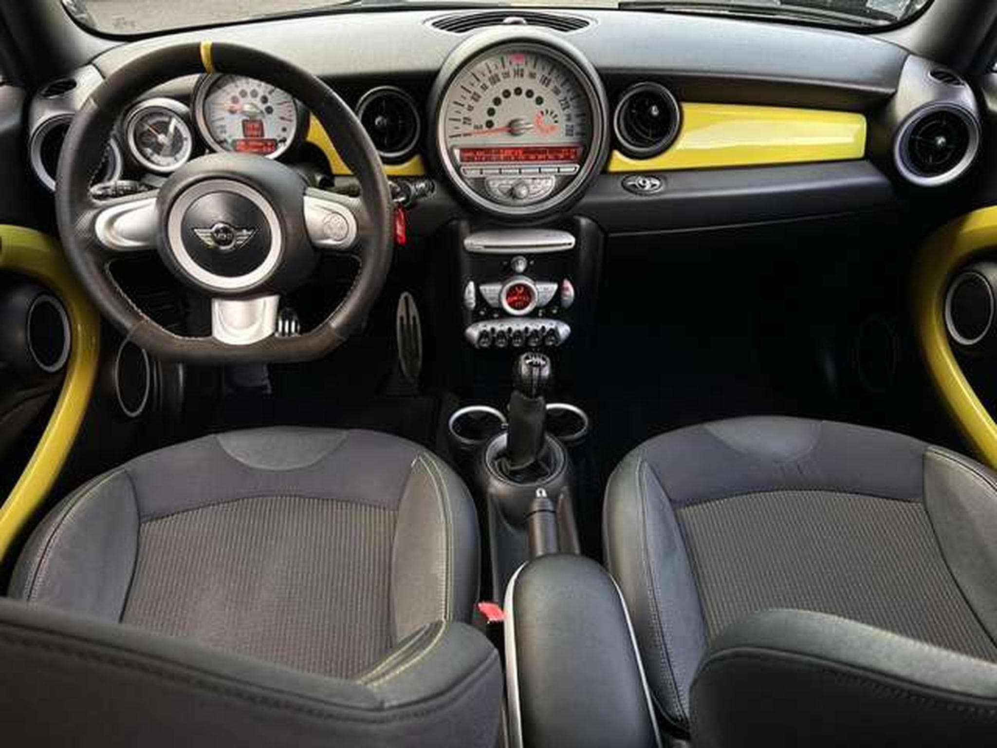 MINI Cooper Cooper S (2009) - Photo 3