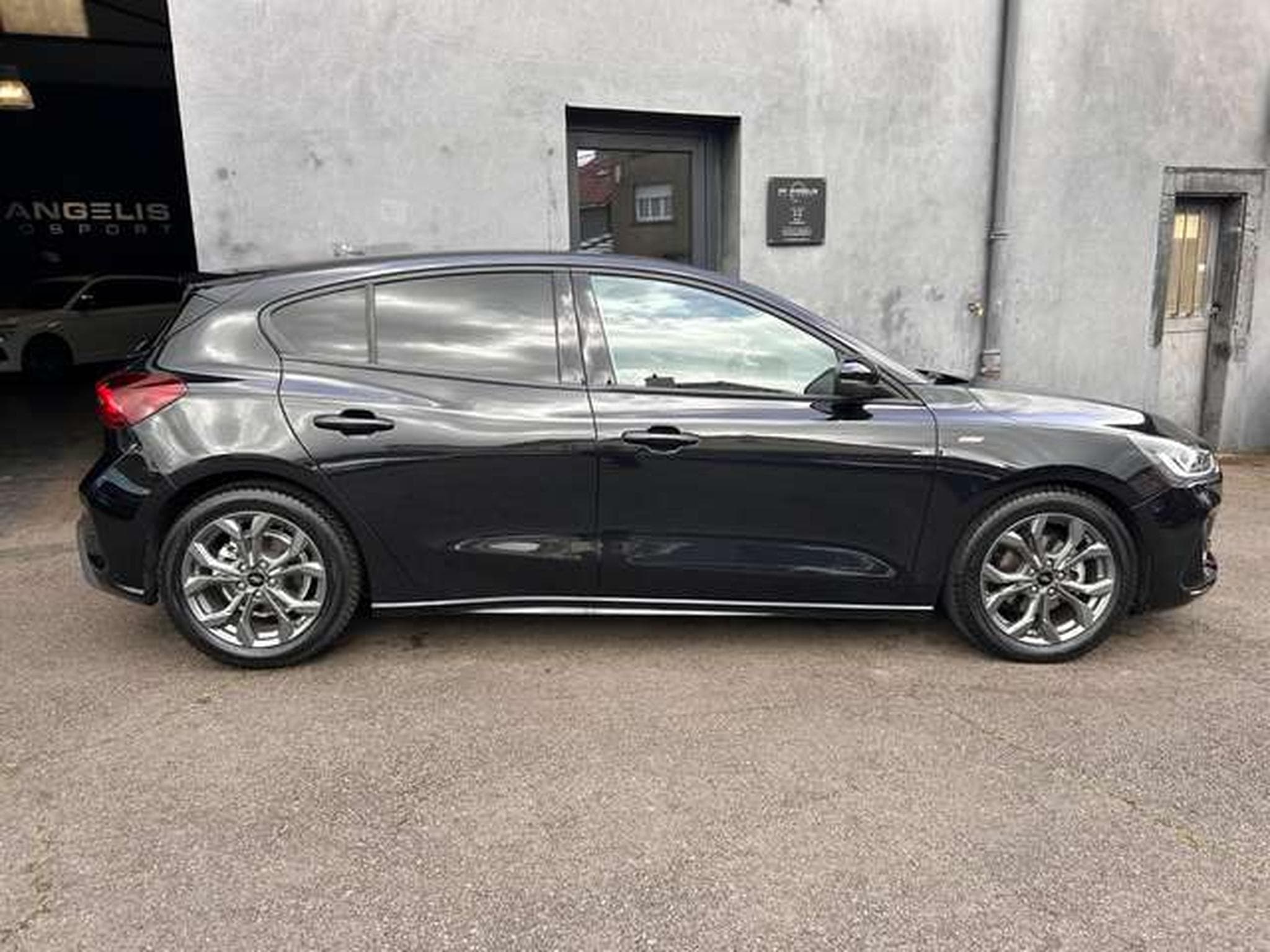 Ford Focus 1.5  115 ST-LINE X (2025) - Photo 10