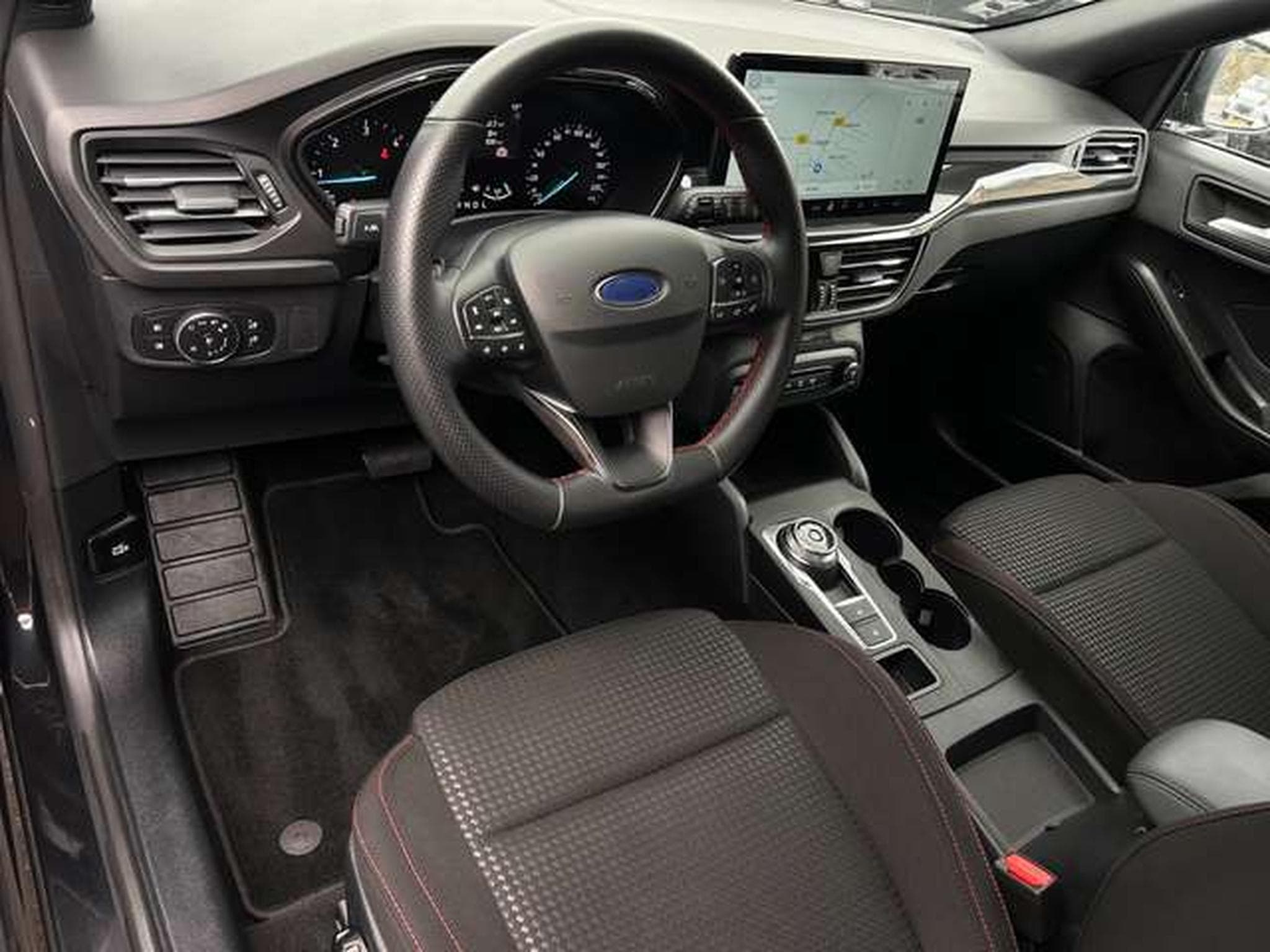 Ford Focus 1.5  115 ST-LINE X (2025) - Photo 12