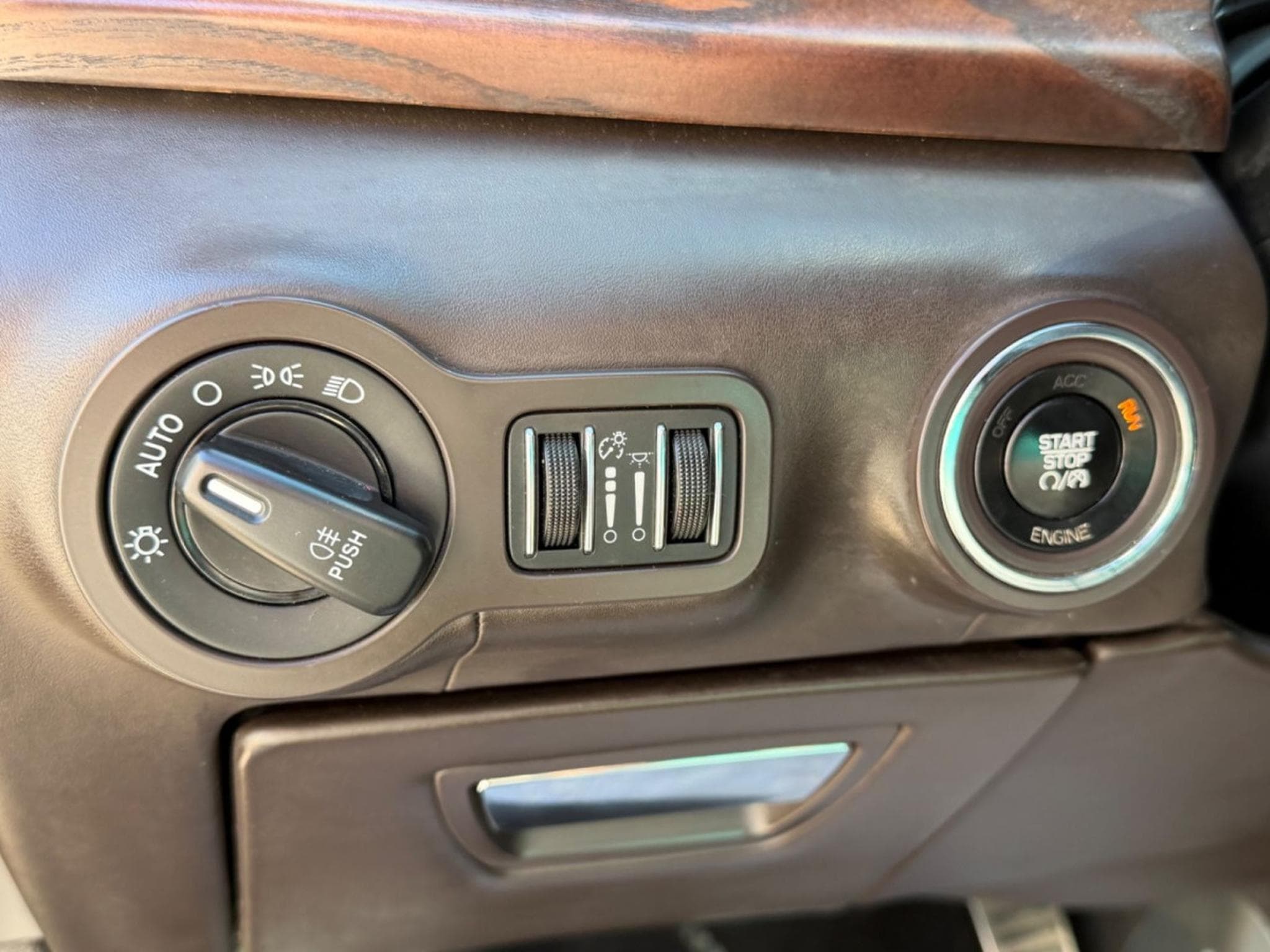 Maserati Quattroporte Diesel (2014) - Photo 13