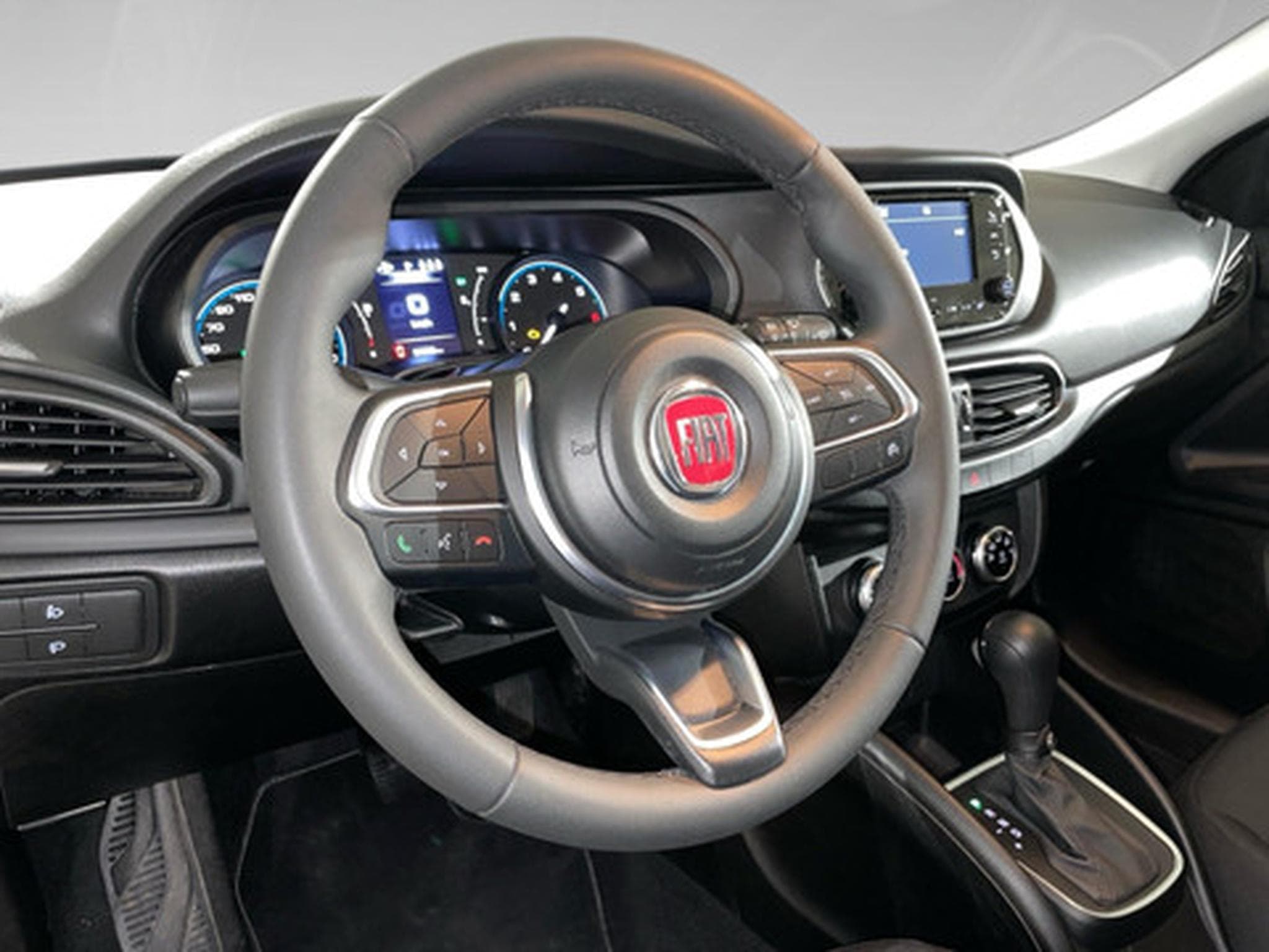 Fiat Tipo 1.5 Hybrid 130 DCT7 (2024) - Foto 8