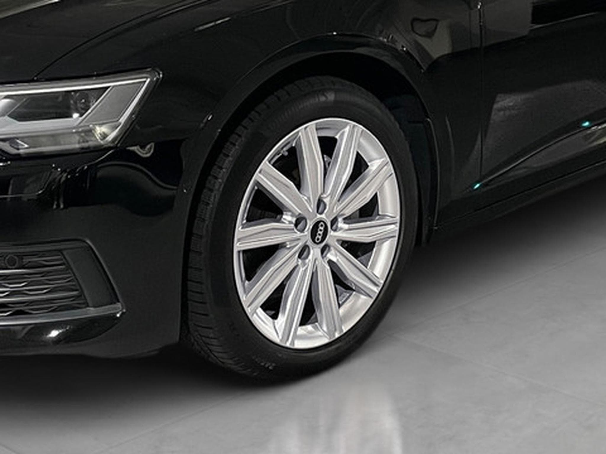 Audi A6 Avant 2.0 TDI AVANT S-Tronic (2023) - Foto 22