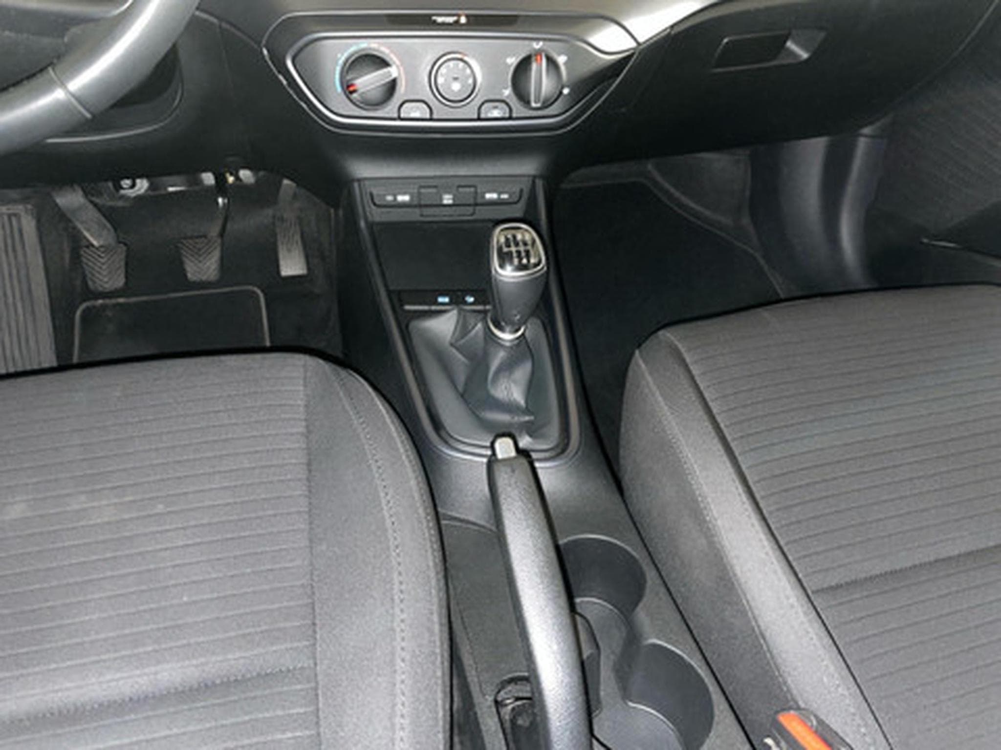 Hyundai i20 1.0 T-GDi 48V 74kW Techno (2022) - Foto 10