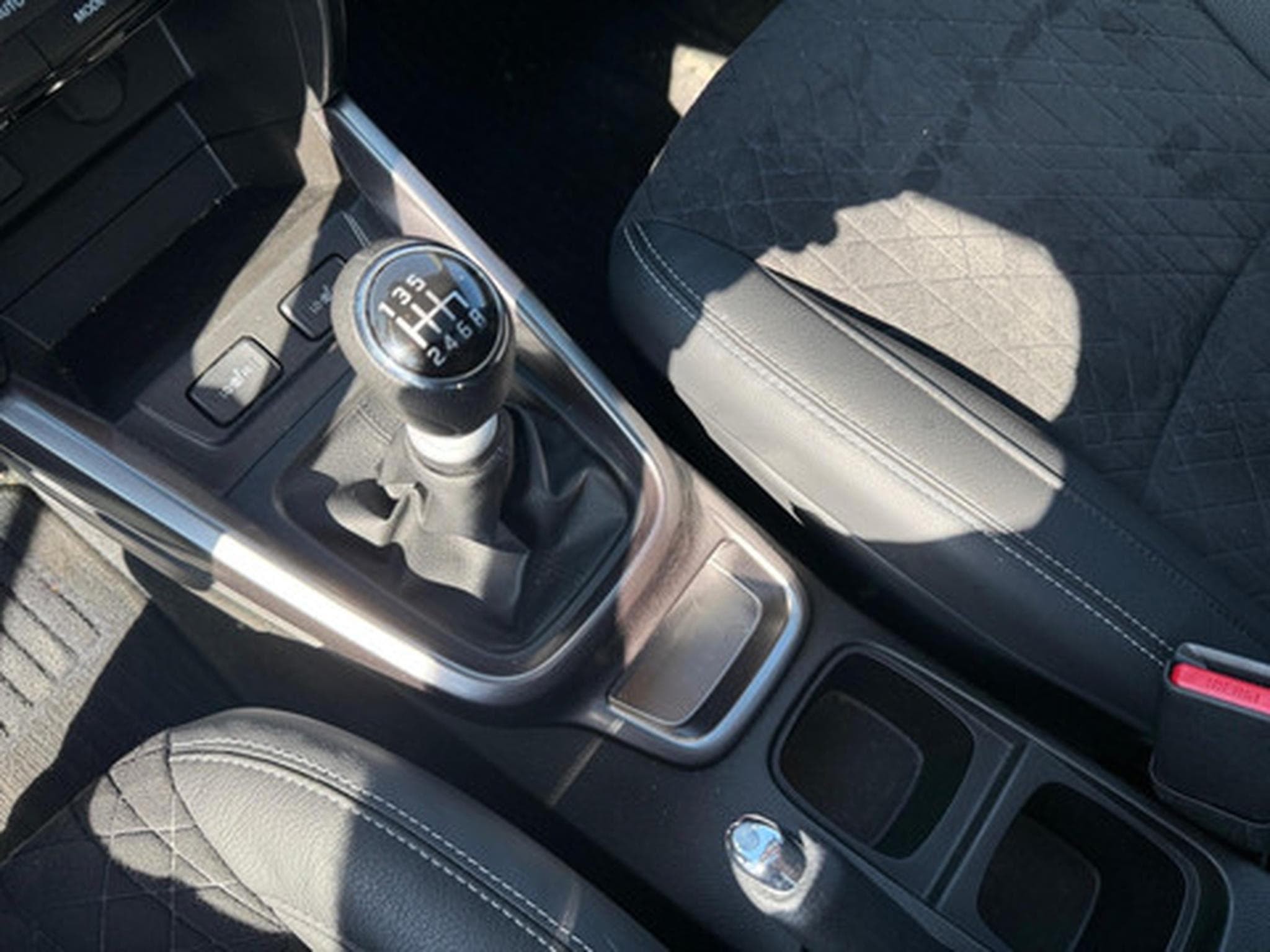 Suzuki Vitara 1.4 GLX (2024) - Foto 5