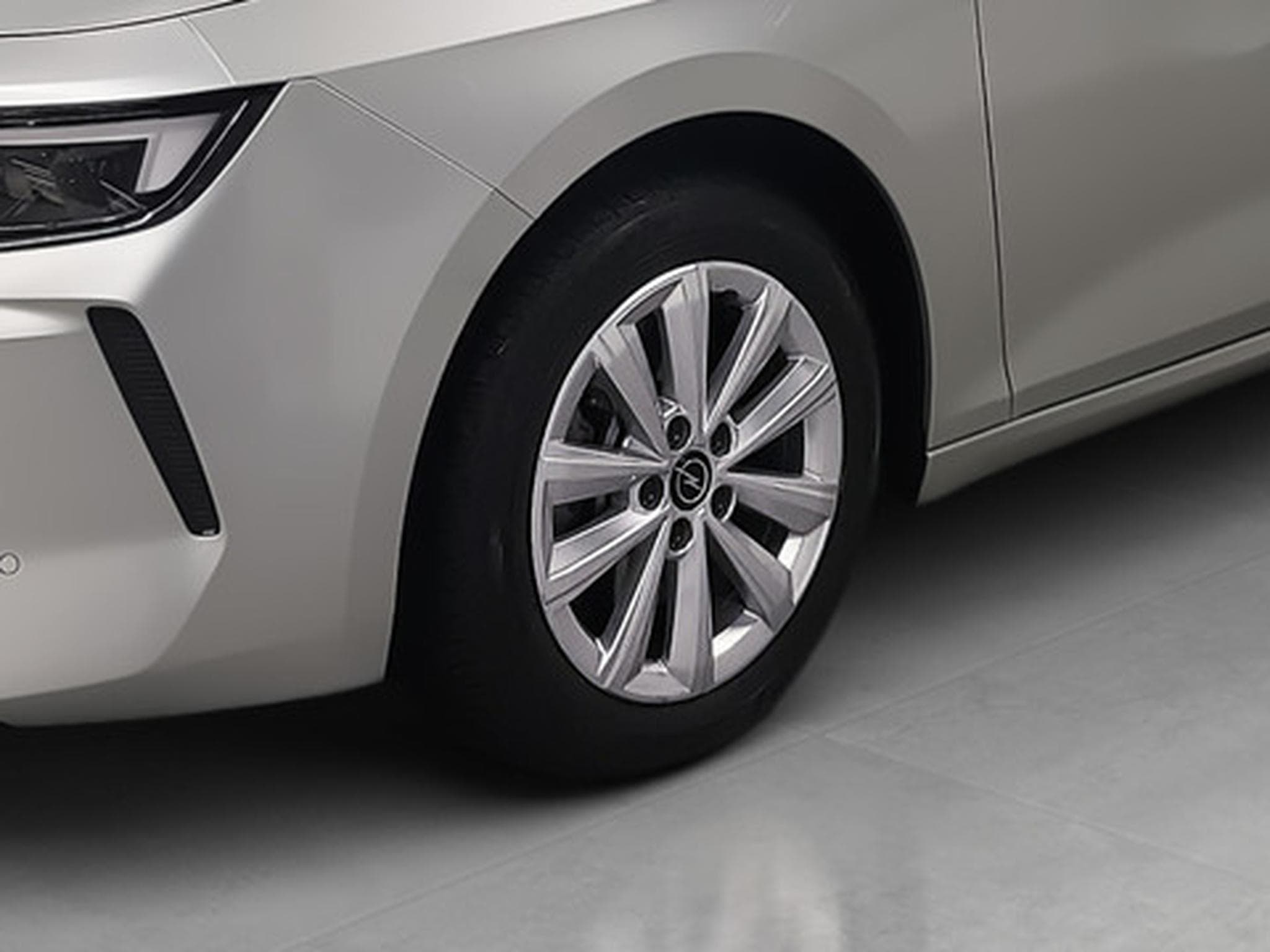 Opel Astra 1.2 SPORTS TOURER Edition (2023) - Photo 19