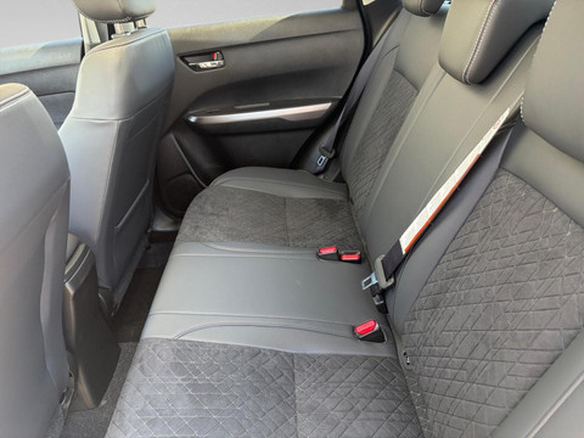 Suzuki Vitara VITARA GLX (2024) - Photo 11