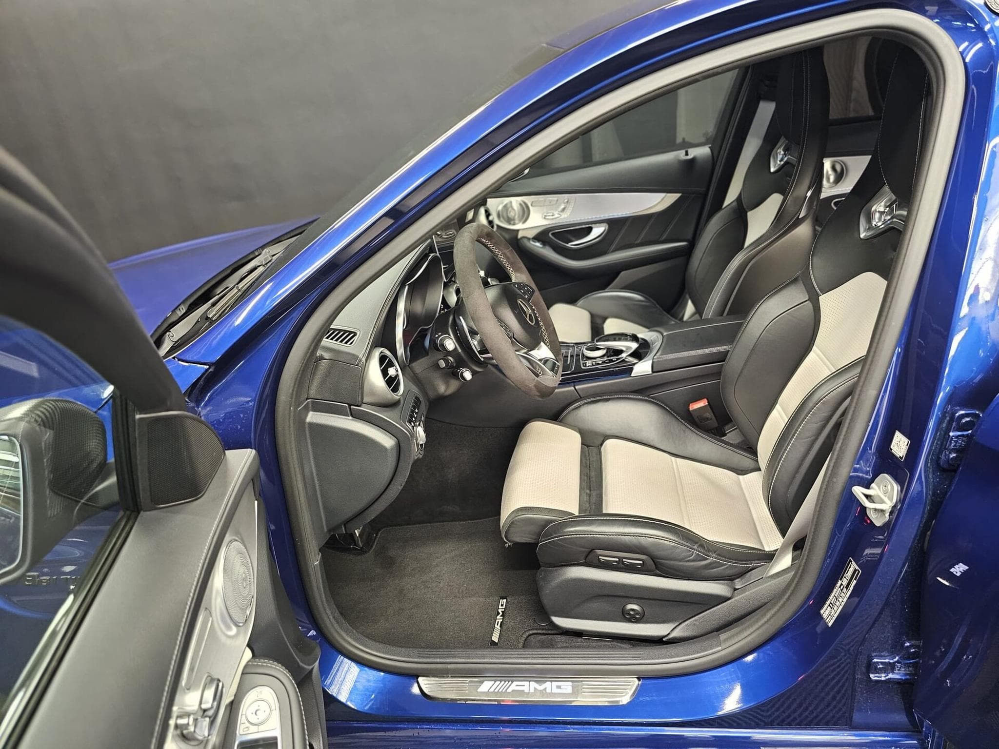 Mercedes C 63 AMG S (2014) - Photo 14