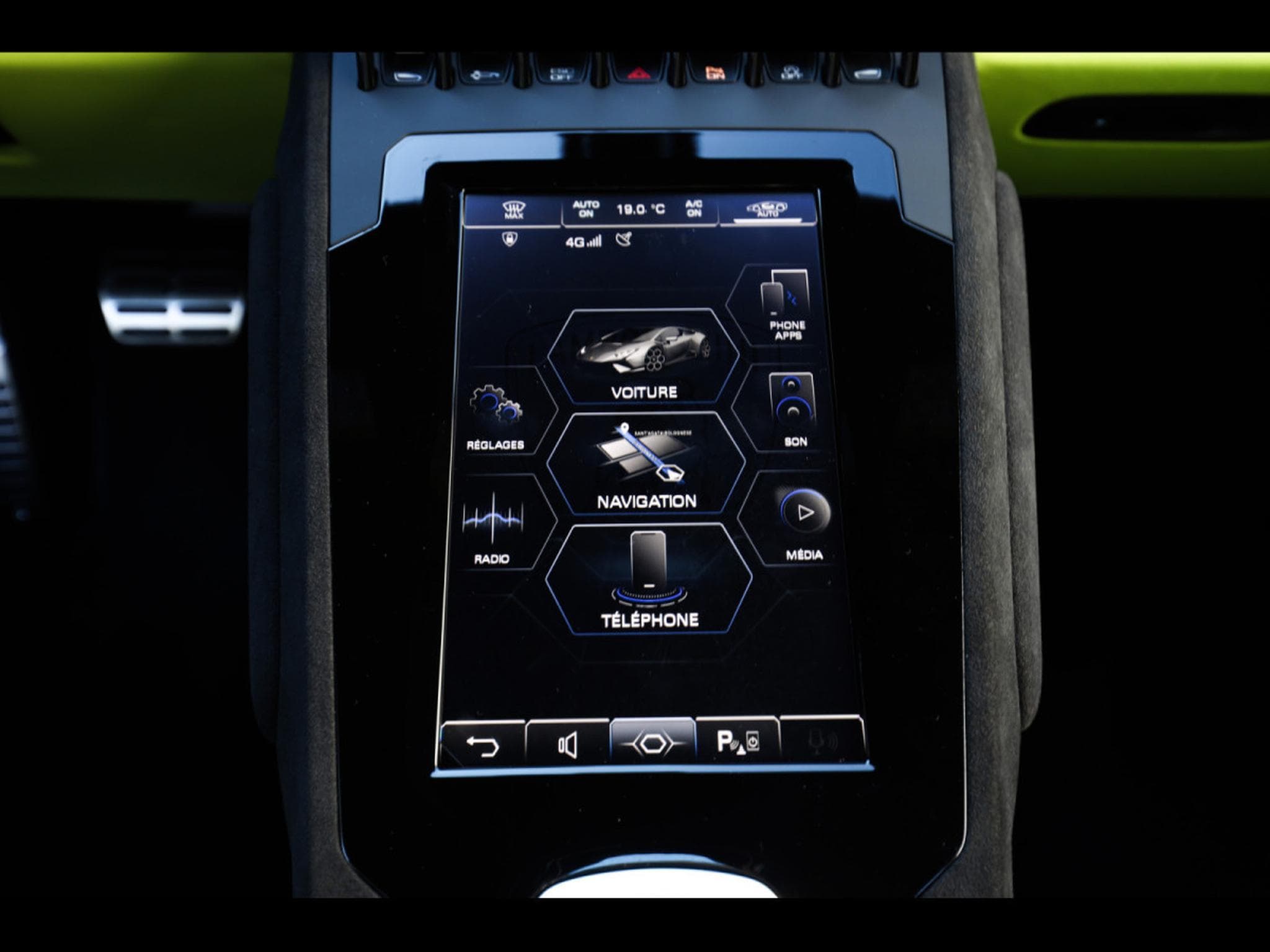 Lamborghini Huracán TECNICA LP640-2 5.2 V10 – VERDE SCANDAL (2024) - Photo 24