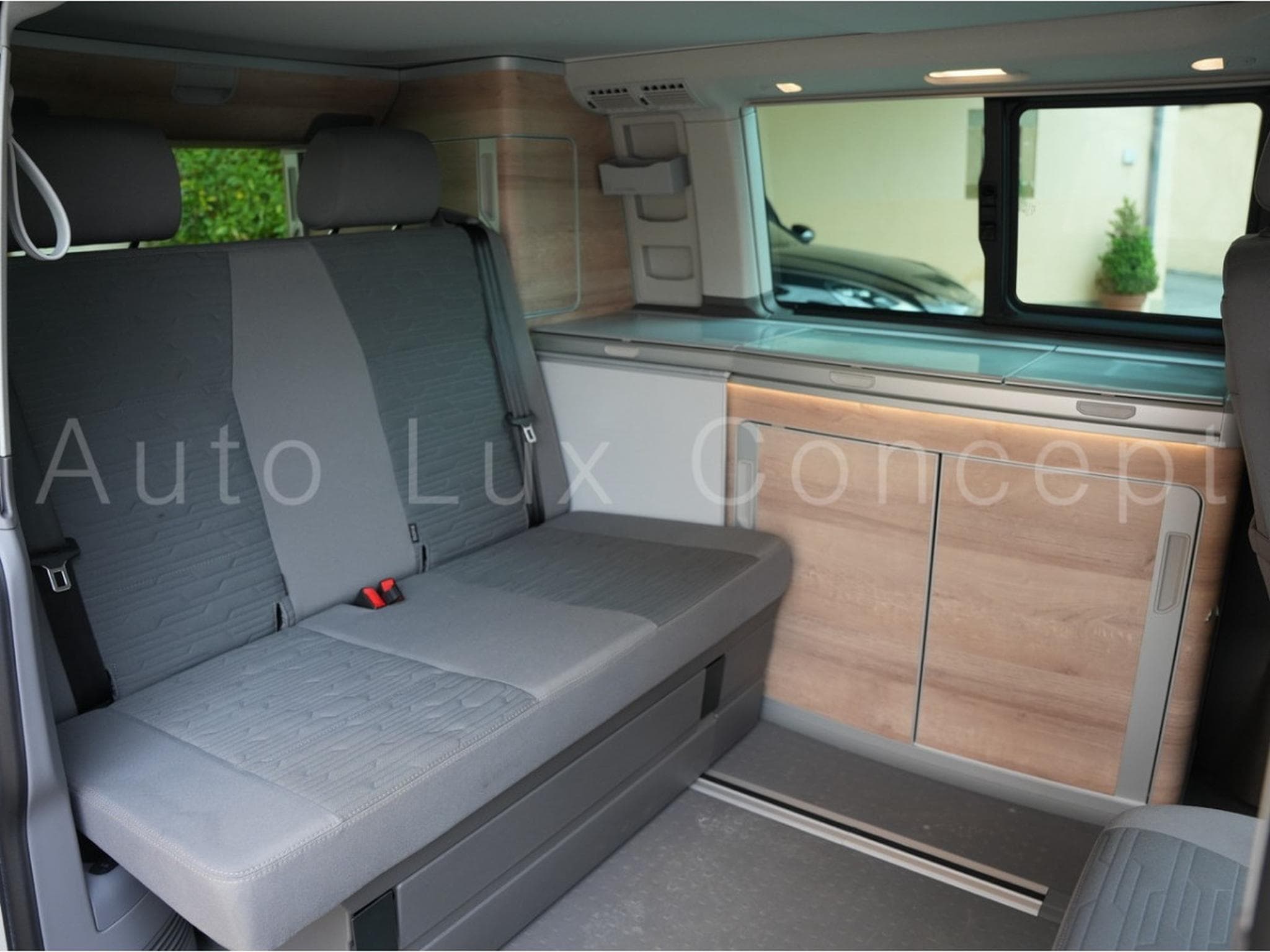 VW T6.1 Coast Edition 2.0 TDI 150 DSG7 (2023) - Photo 11