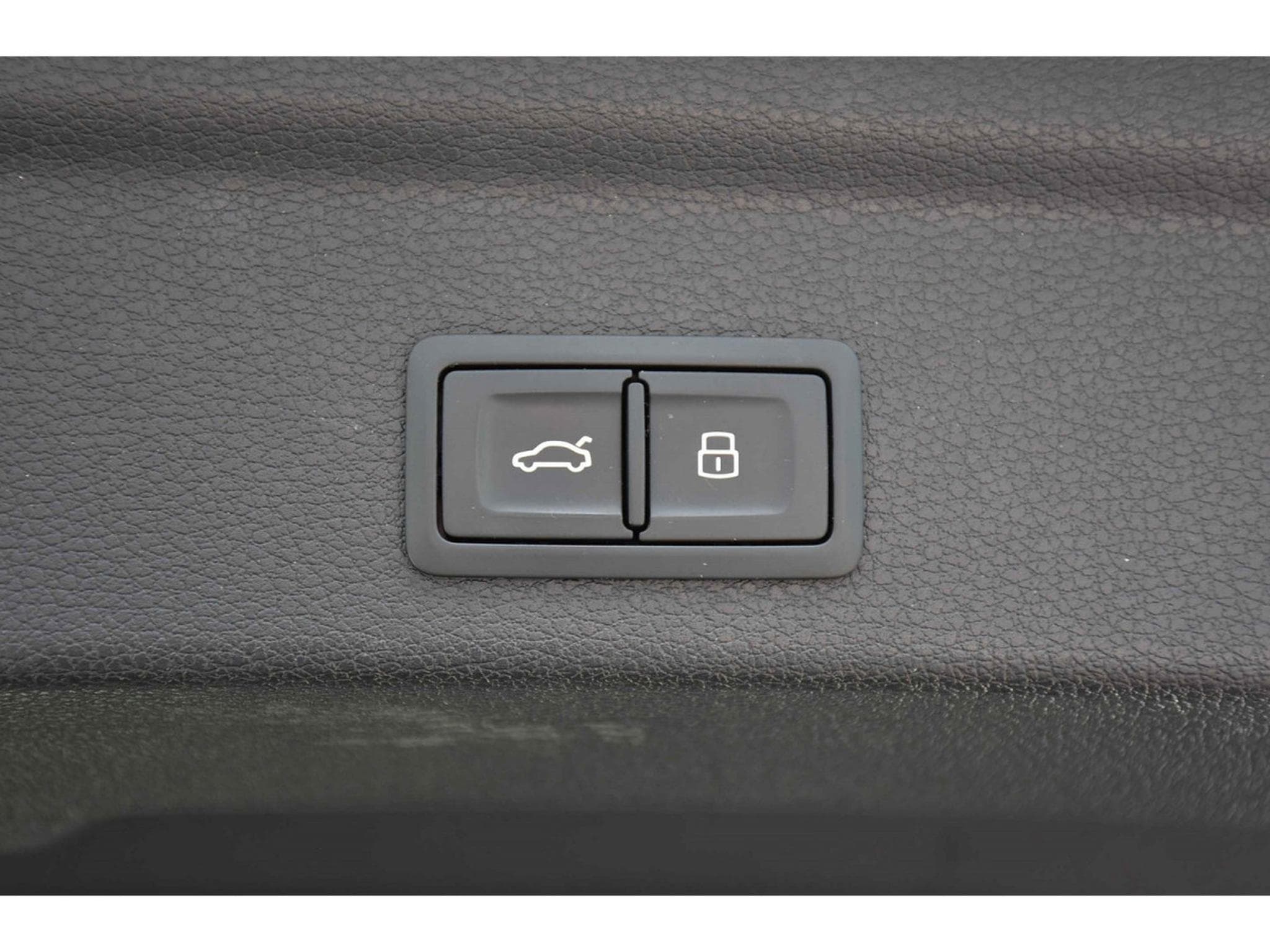 Audi Q3 Sportback 45 TFSI Quattro S-Line S-Tronic LANE SIDE KEYLESS (2019) - Foto 24