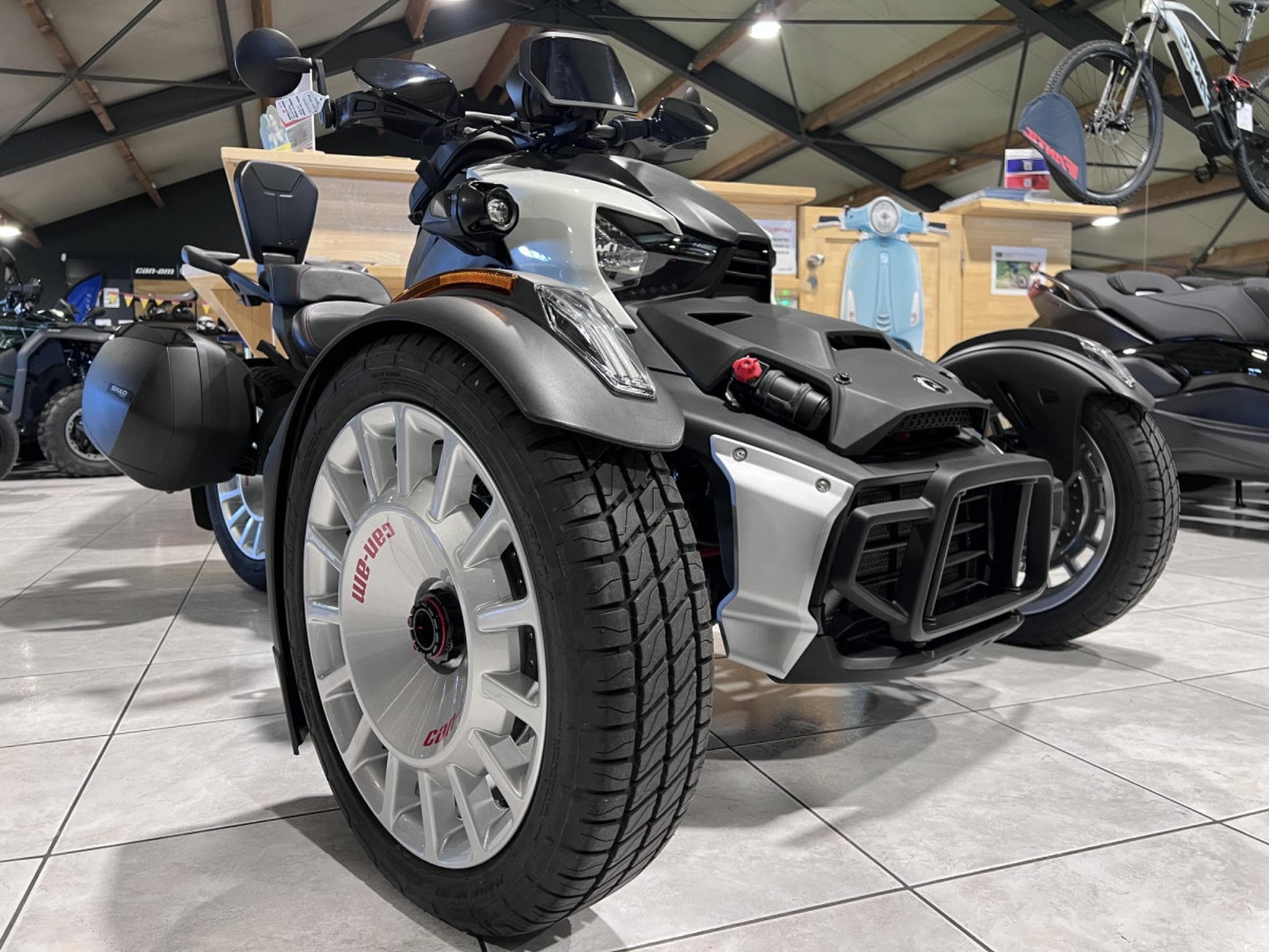 BRP Can-Am Ryker Rally 900 Full accessoires (2026) - Photo 1