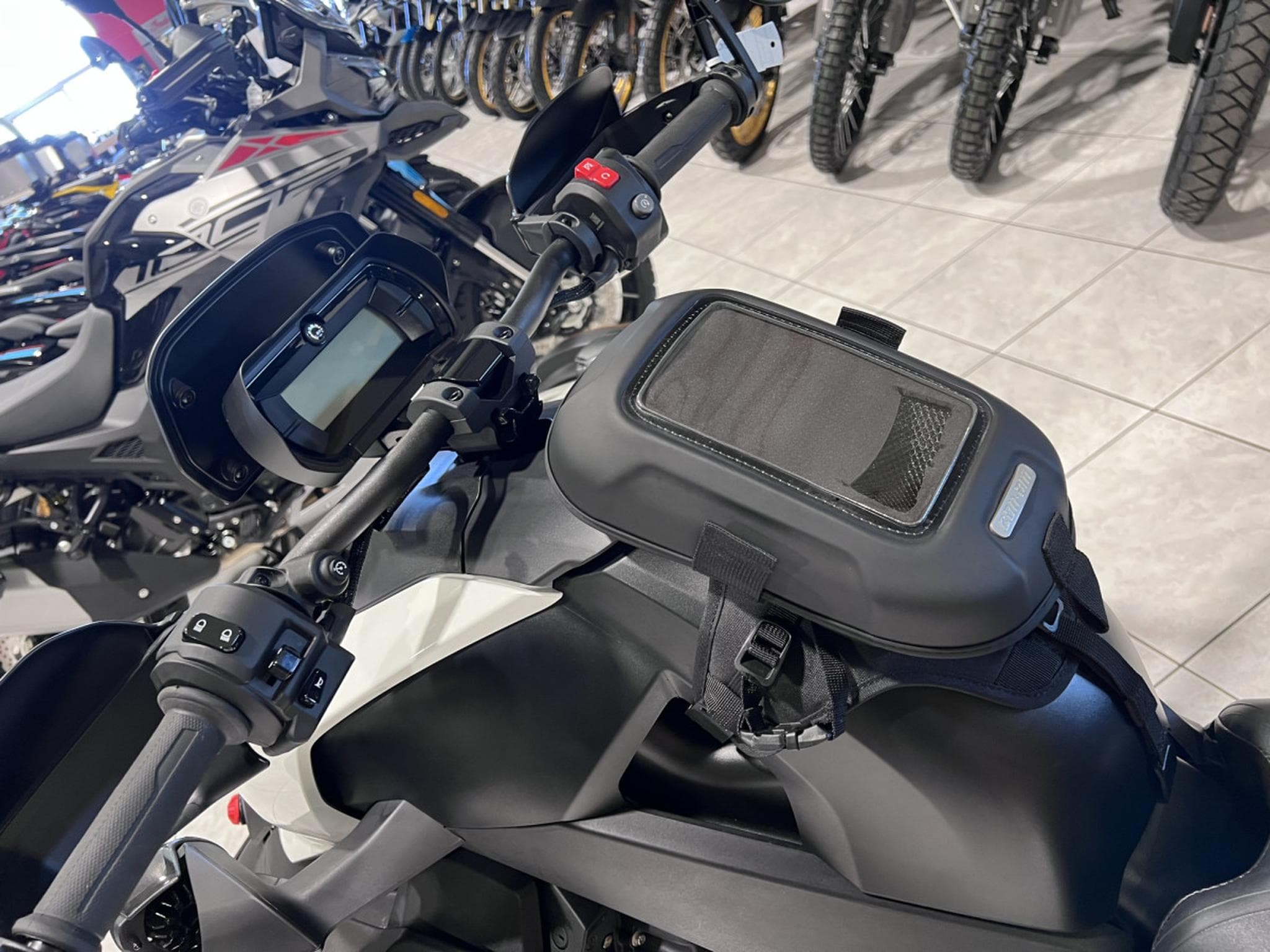 BRP Can-Am Ryker Rally 900 Full accessoires (2026) - Photo 7