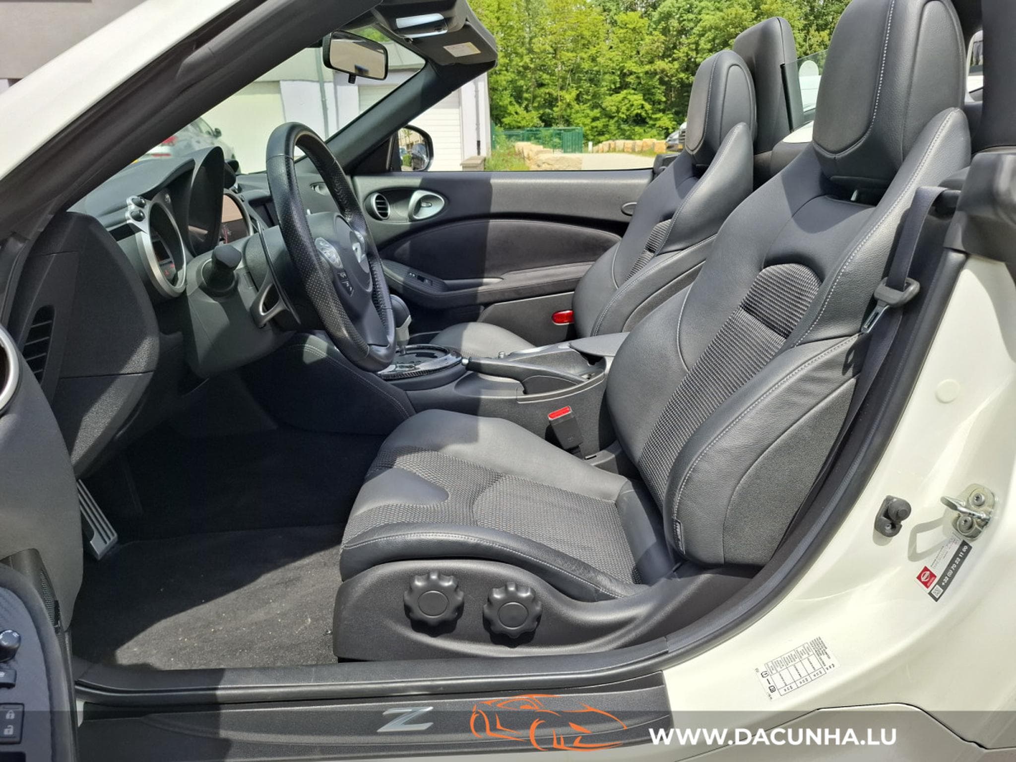 Nissan 370Z 3.7i B. AUTO, CAMERA, CUIR, NAVI, ALU, BLUETOOTH, (2016) - Photo 11