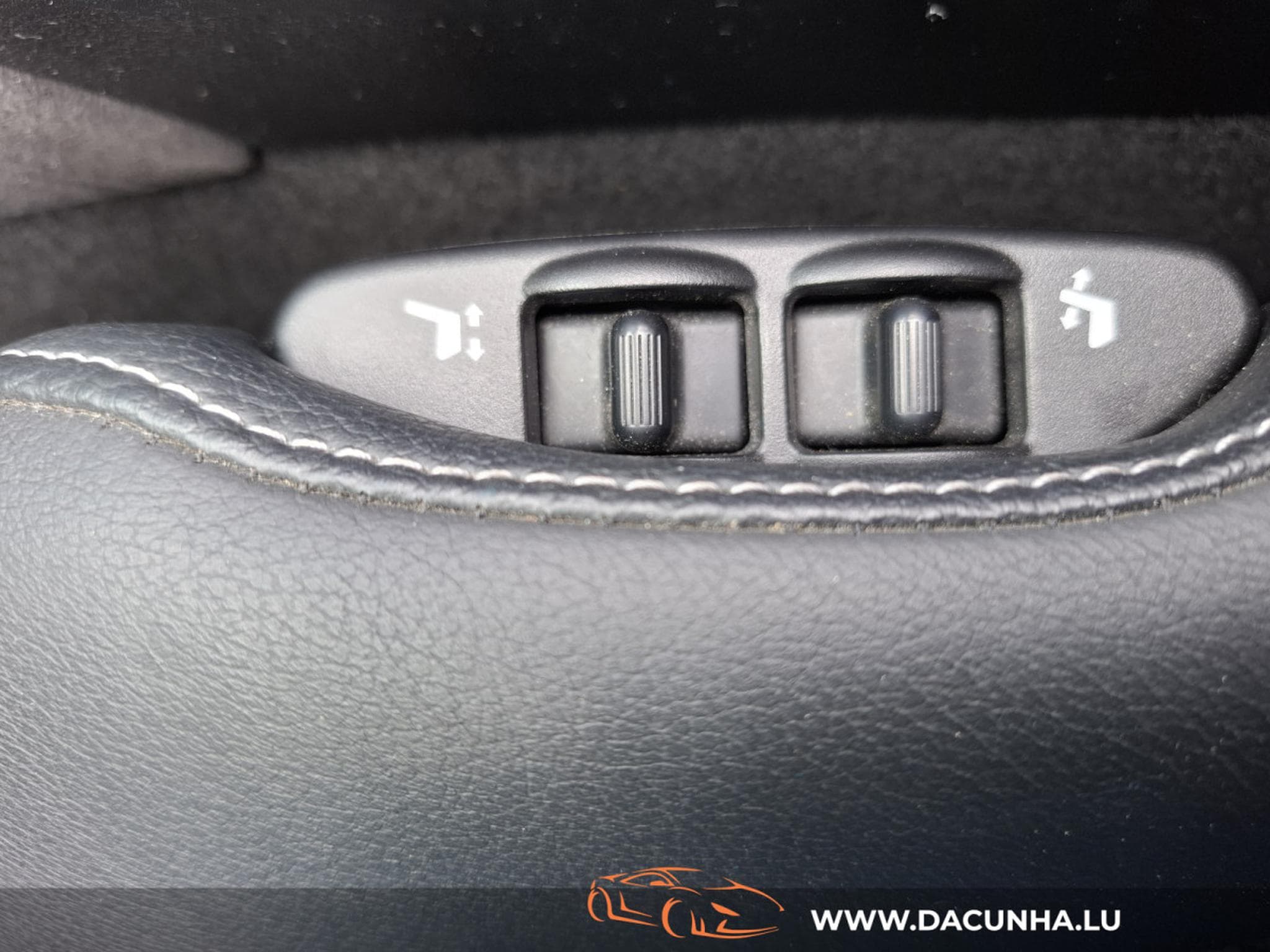 Nissan 370Z 3.7i B. AUTO, CAMERA, CUIR, NAVI, ALU, BLUETOOTH, (2016) - Photo 13