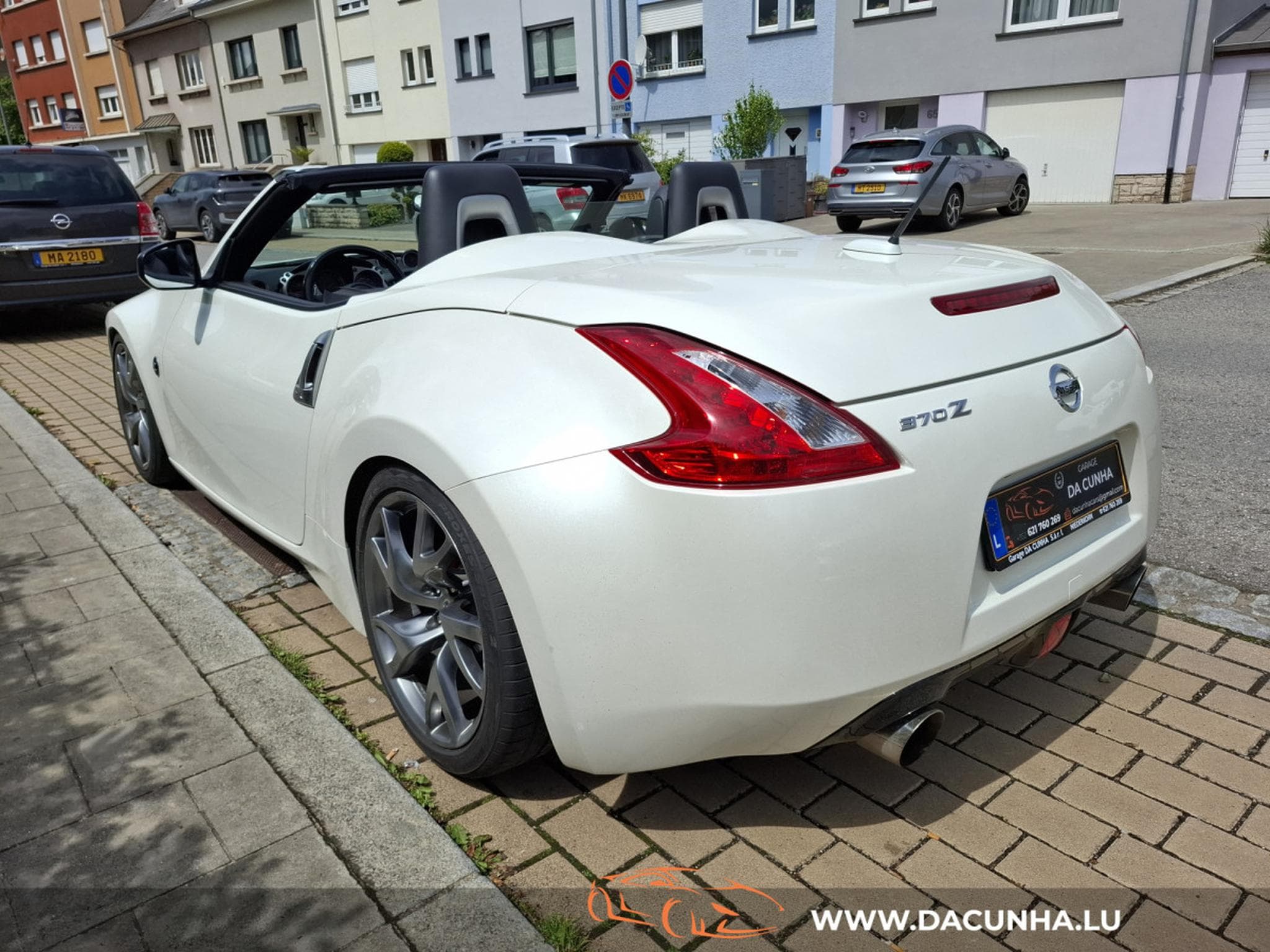 Nissan 370Z 3.7i B. AUTO, CAMERA, CUIR, NAVI, ALU, BLUETOOTH, (2016) - Photo 3