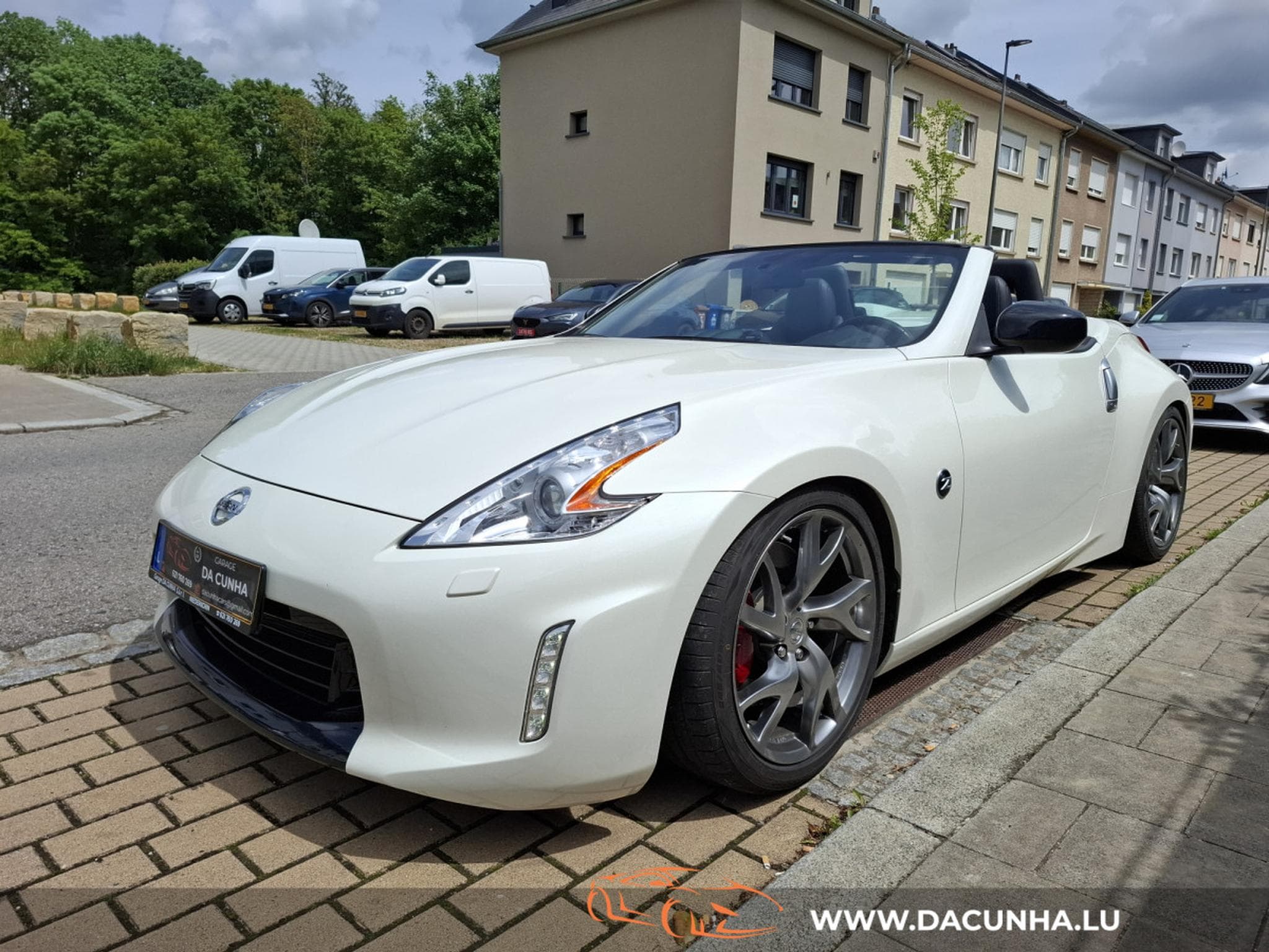 Nissan 370Z 3.7i B. AUTO, CAMERA, CUIR, NAVI, ALU, BLUETOOTH, (2016) - Photo 4