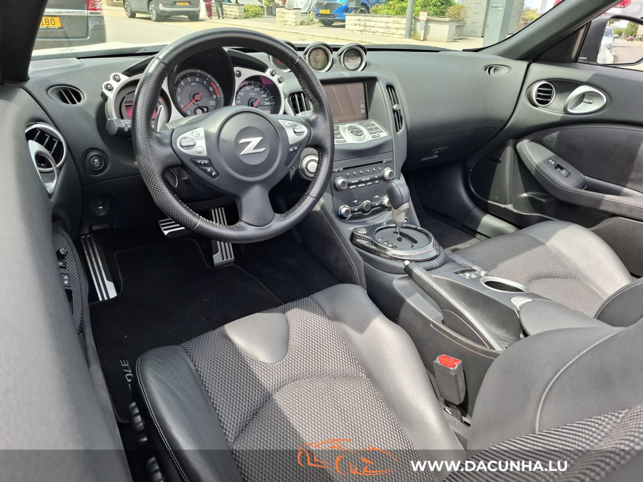 Nissan 370Z 3.7i B. AUTO, CAMERA, CUIR, NAVI, ALU, BLUETOOTH, (2016) - Photo 5