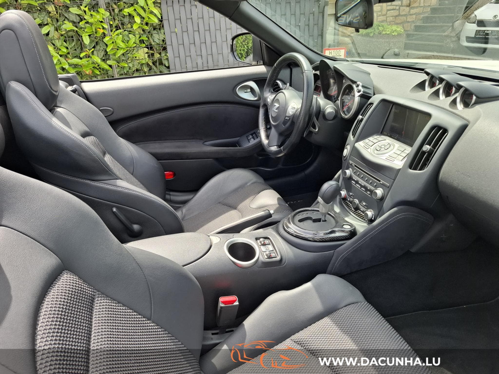 Nissan 370Z 3.7i B. AUTO, CAMERA, CUIR, NAVI, ALU, BLUETOOTH, (2016) - Photo 9