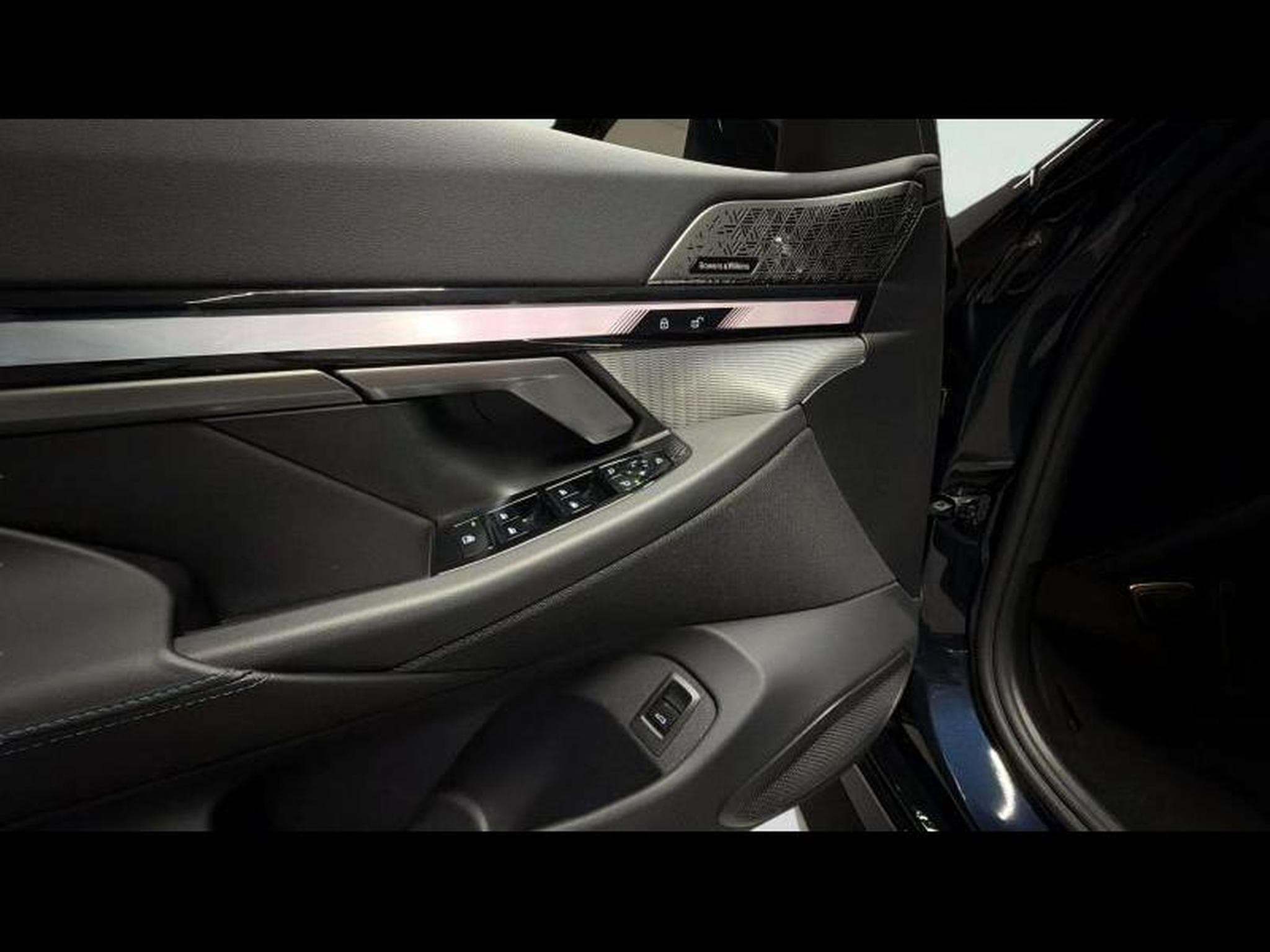 BMW 520 PACK M-PRO (2025) - Foto 14