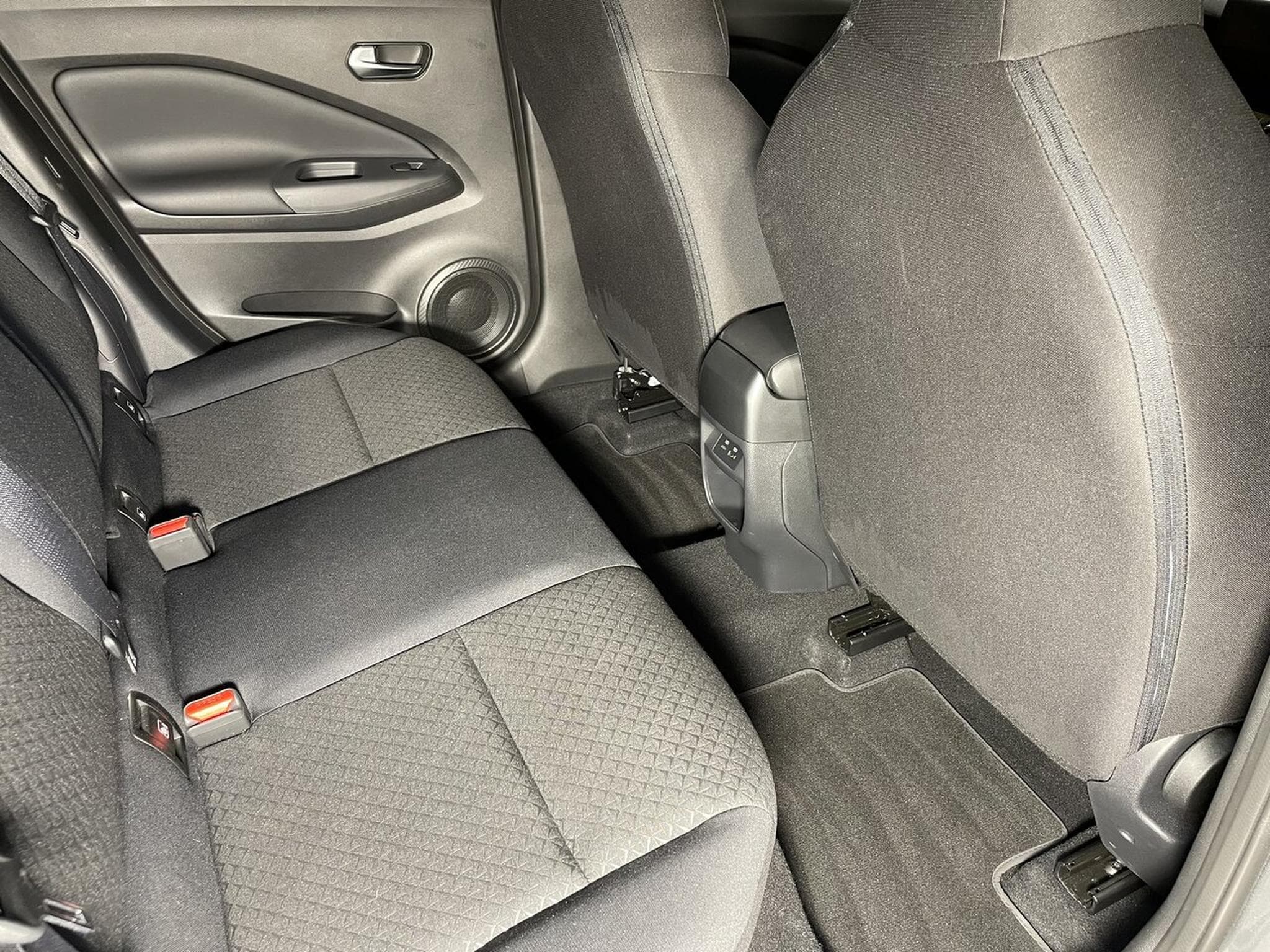 Nissan Juke 1.6 HYBRID 143 ACENTA CARPLAY (2024) - Photo 12