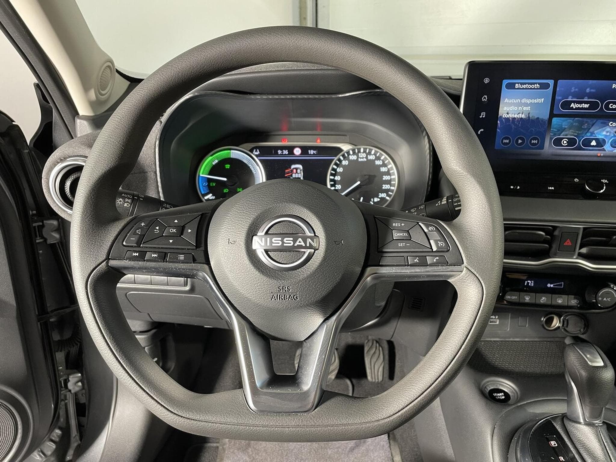 Nissan Juke 1.6 HYBRID 143 ACENTA CARPLAY (2024) - Photo 8