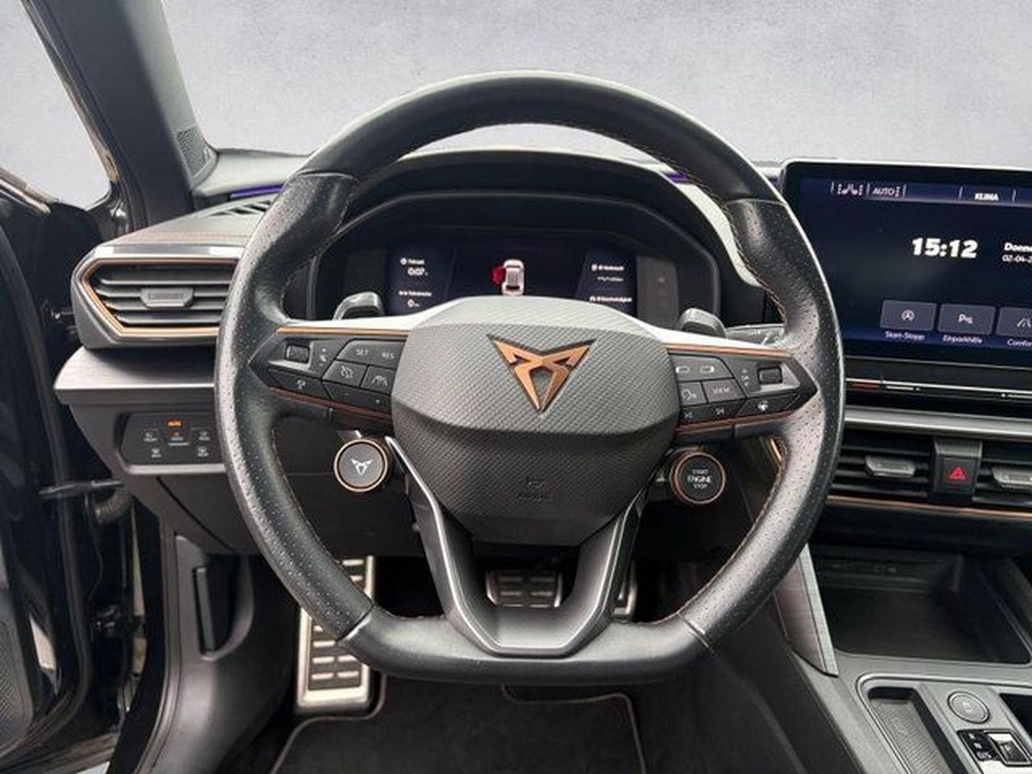 Cupra Formentor Formentor VZ 4Drive, DCC, e.Pano, 19", Sound Bea (2022) - Photo 6
