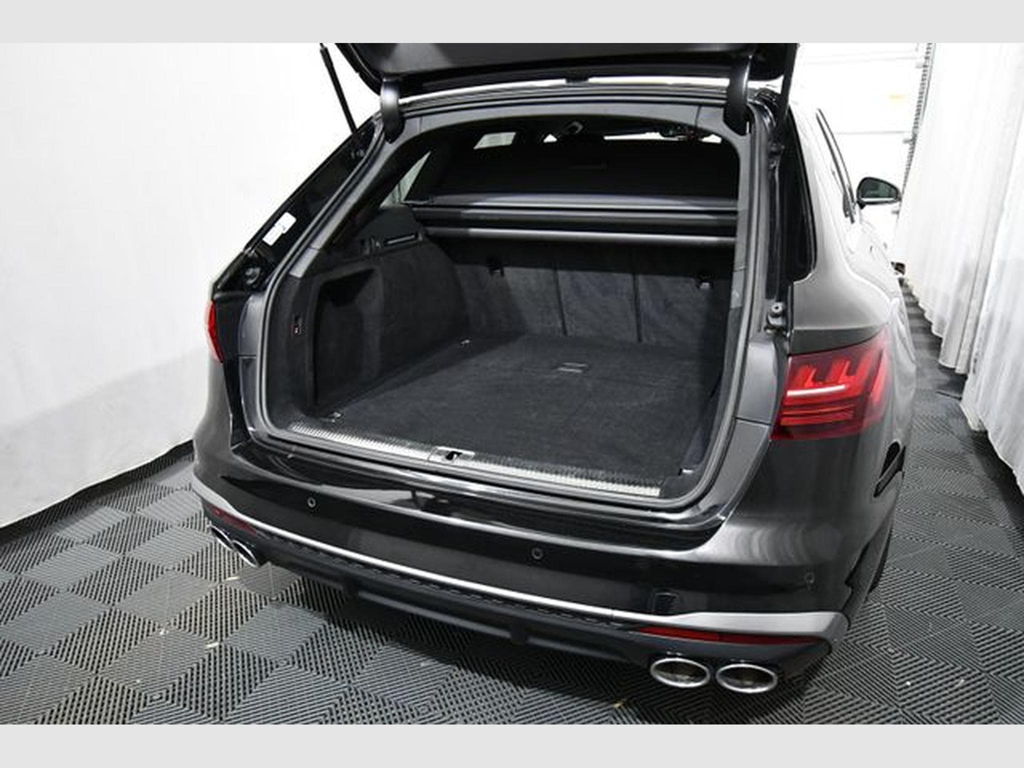 Audi S4 S4 Avant 3.0 TDI quattro AHK, 19", Stand-Hzg., A (2020) - Photo 5